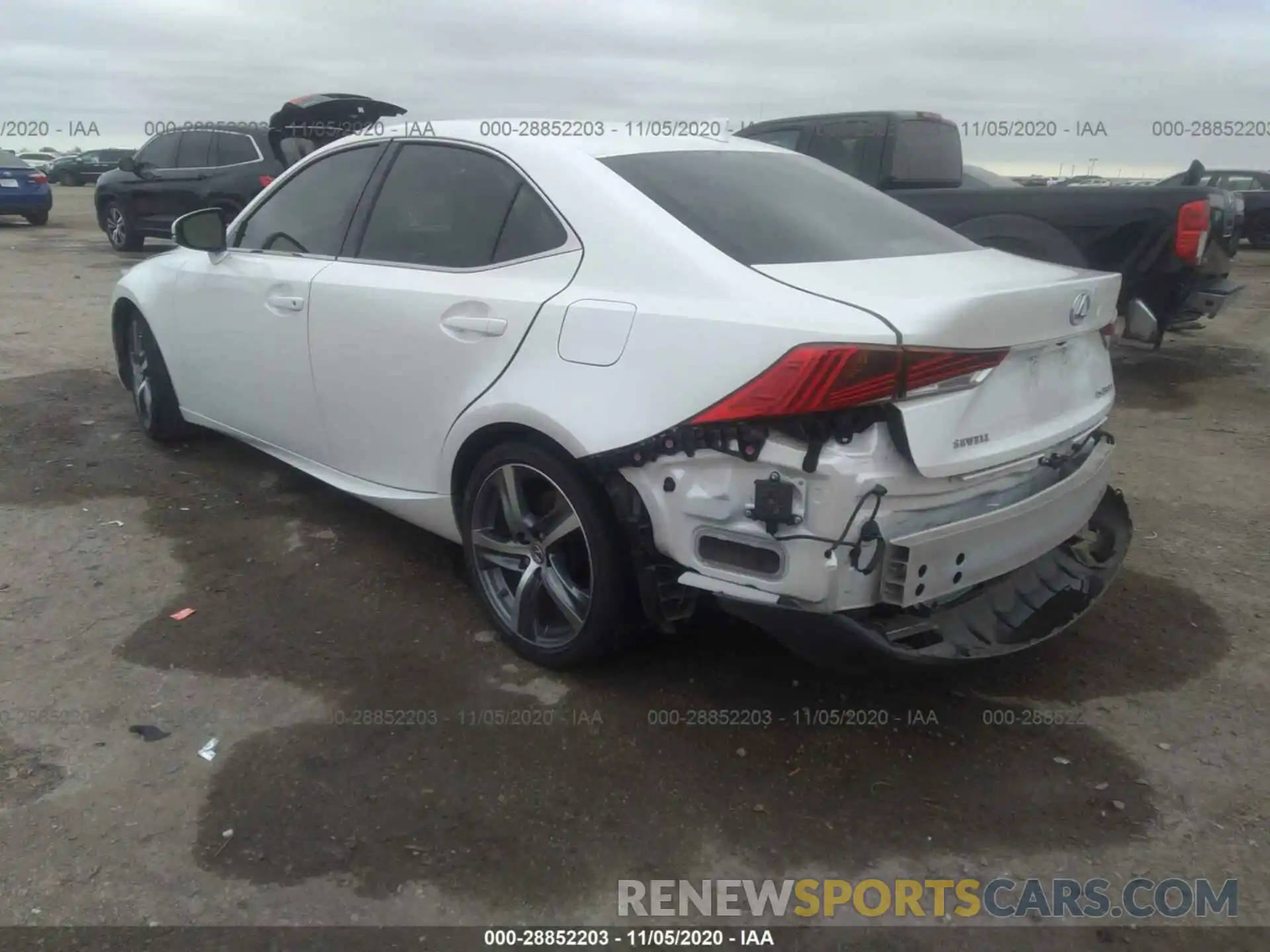 3 Фотография поврежденного автомобиля JTHBA1D29K5097341 LEXUS IS 2019