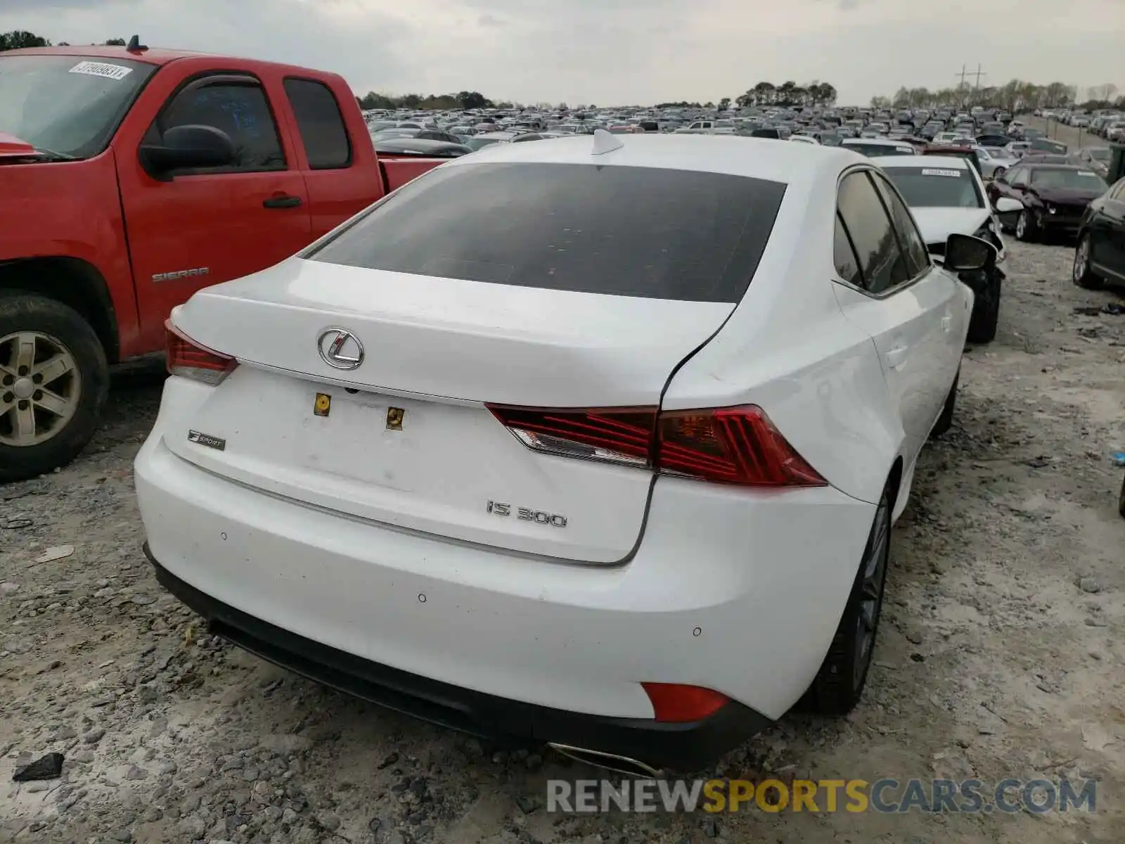 4 Фотография поврежденного автомобиля JTHBA1D2XK5084856 LEXUS IS 2019