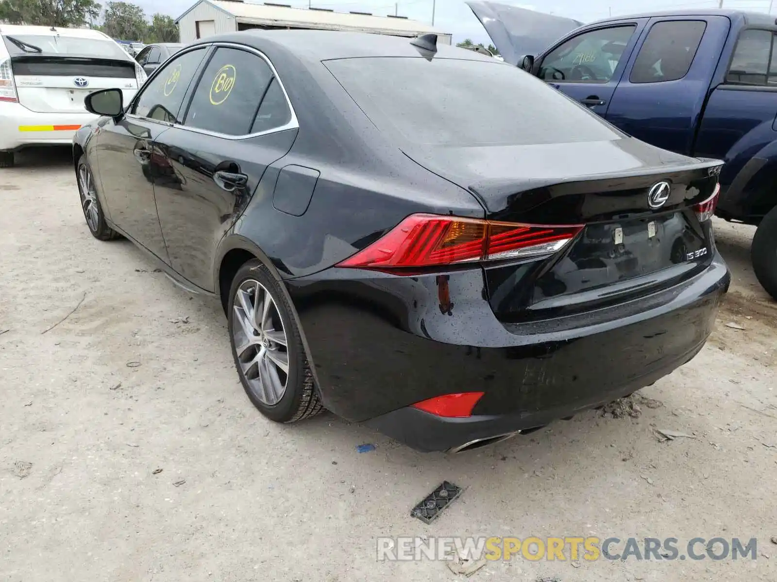 3 Фотография поврежденного автомобиля JTHBA1D2XK5084923 LEXUS IS 2019