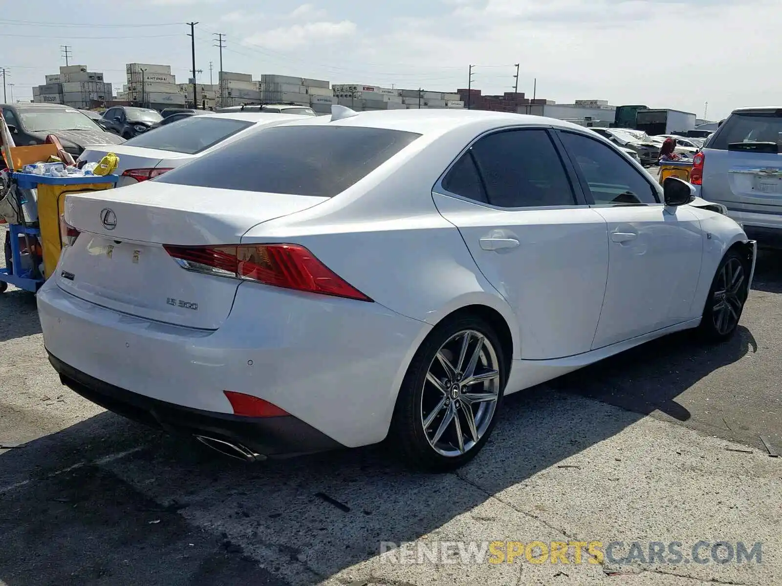 4 Фотография поврежденного автомобиля JTHBA1D2XK5087210 LEXUS IS 2019