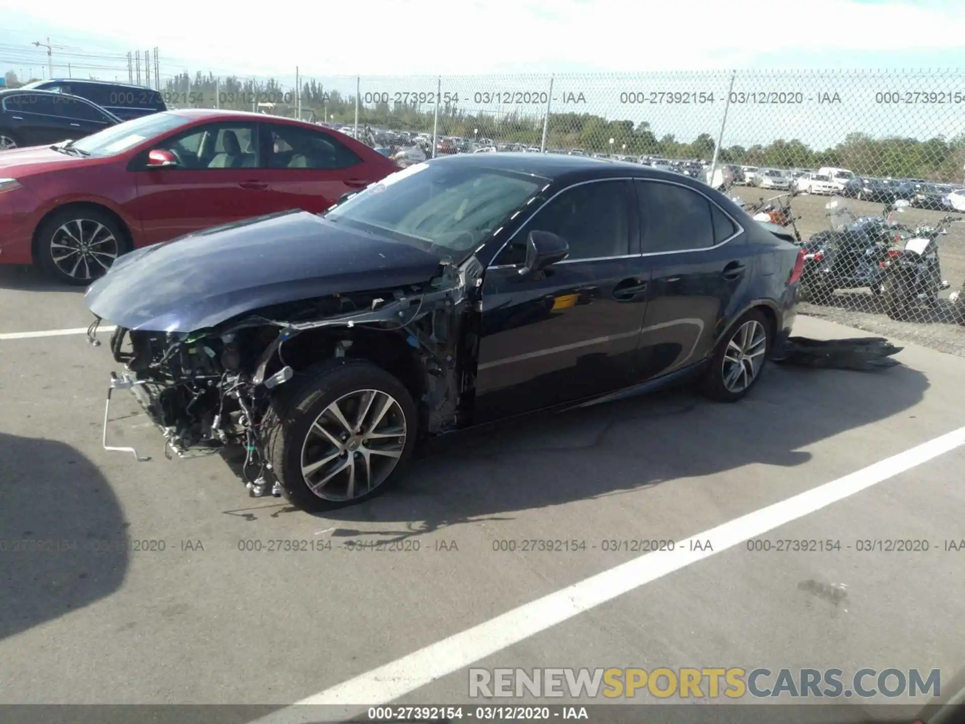 2 Фотография поврежденного автомобиля JTHBA1D2XK5092374 LEXUS IS 2019