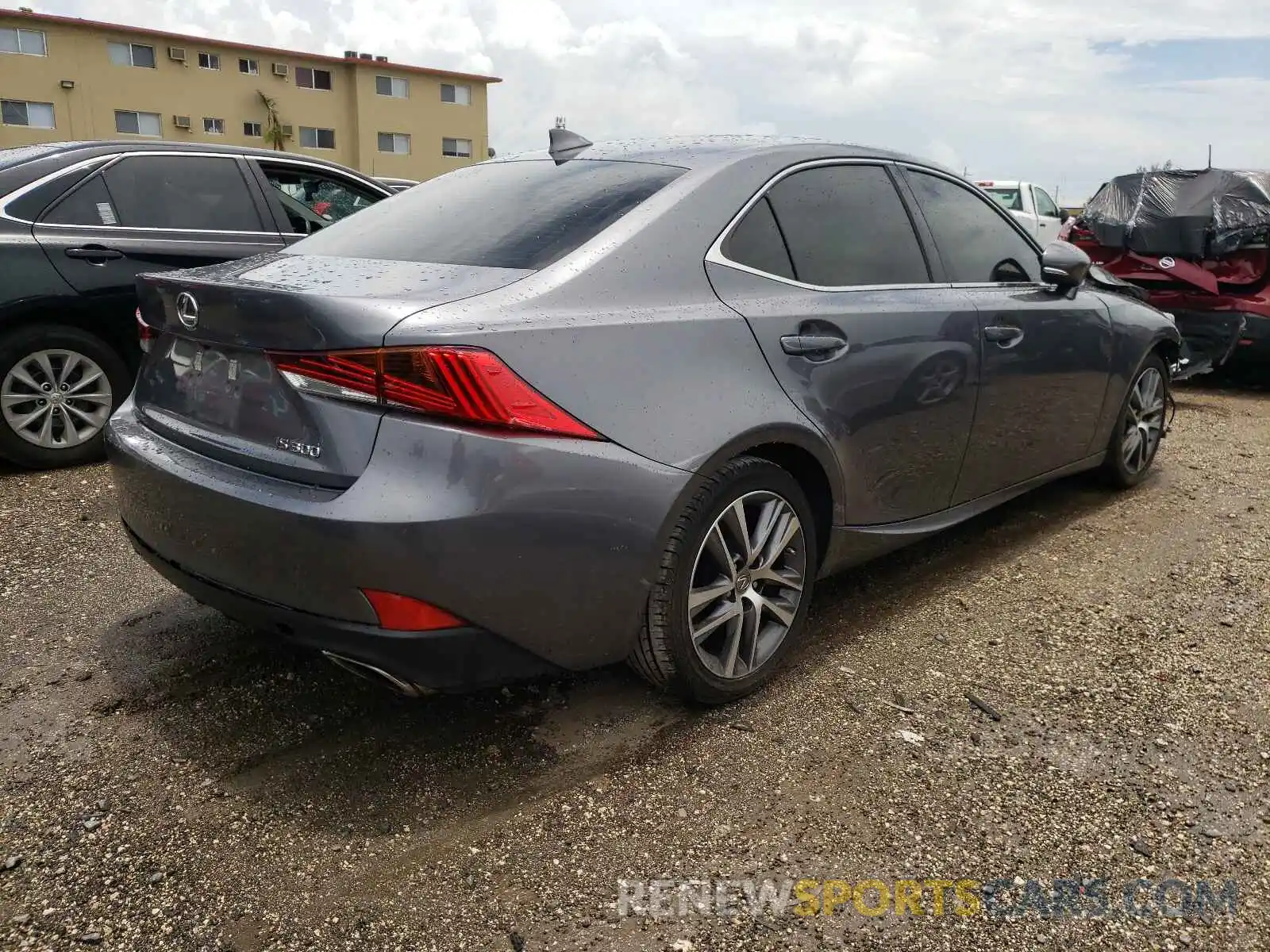 4 Фотография поврежденного автомобиля JTHBA1D2XK5099356 LEXUS IS 2019