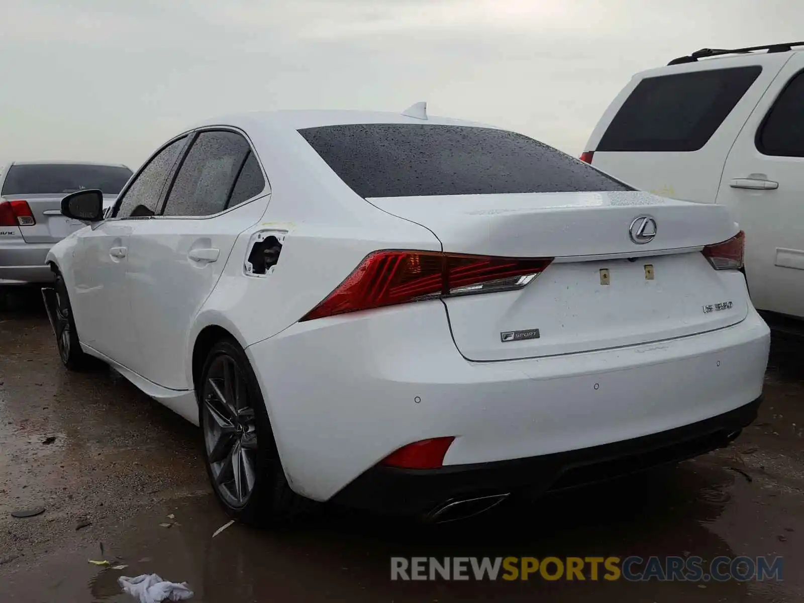 3 Фотография поврежденного автомобиля JTHBZ1D22K5033859 LEXUS IS 2019