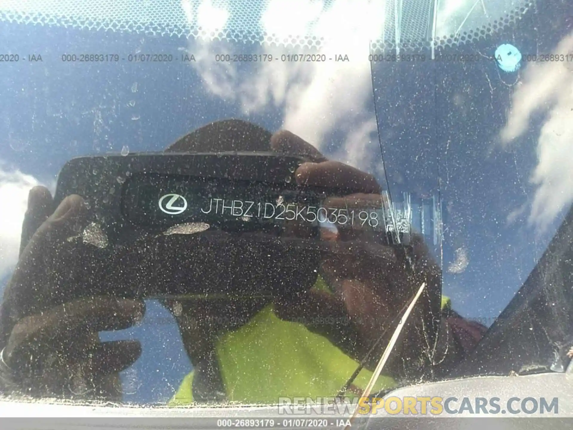 9 Photograph of a damaged car JTHBZ1D25K5035198 LEXUS IS 2019