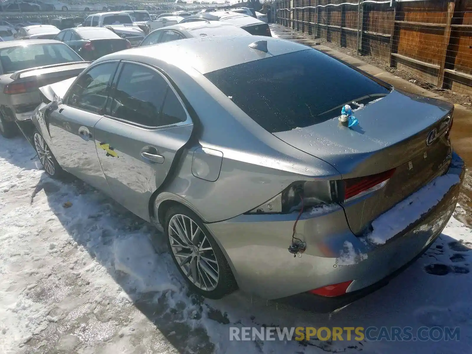 3 Фотография поврежденного автомобиля JTHC81D20K5034421 LEXUS IS 2019