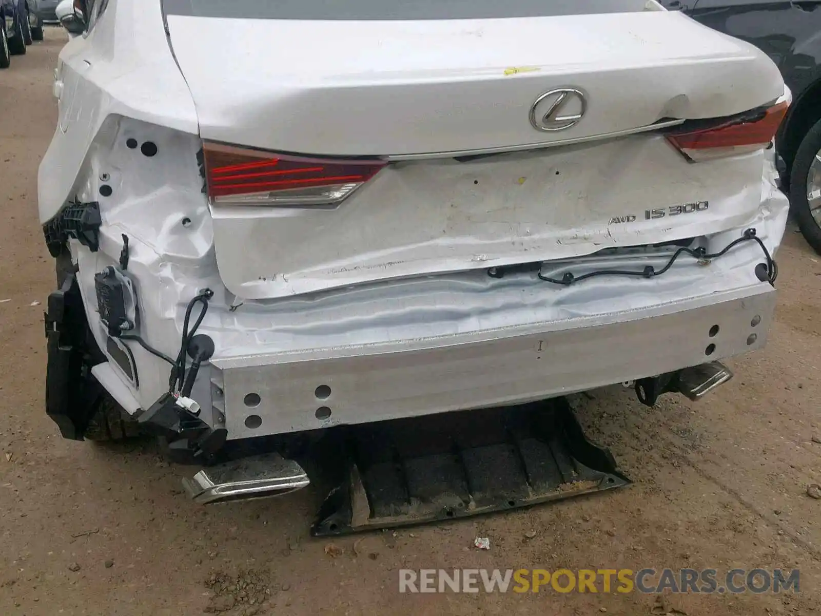 9 Photograph of a damaged car JTHC81D20K5036802 LEXUS IS 2019