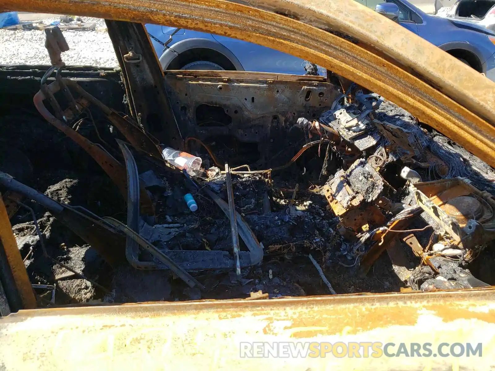 5 Photograph of a damaged car JTHC81D21K5035089 LEXUS IS 2019