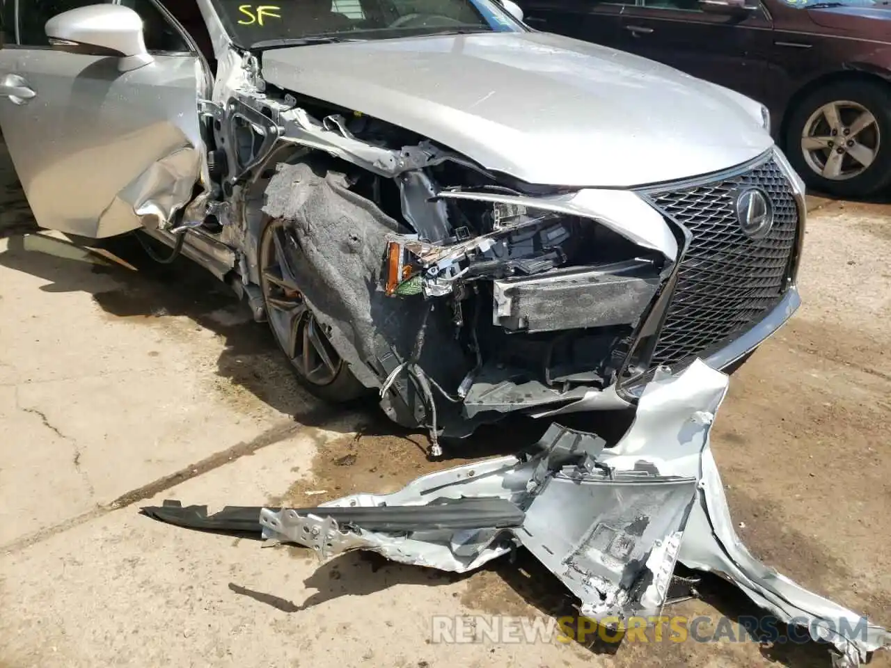 9 Фотография поврежденного автомобиля JTHC81D22K5034131 LEXUS IS 2019