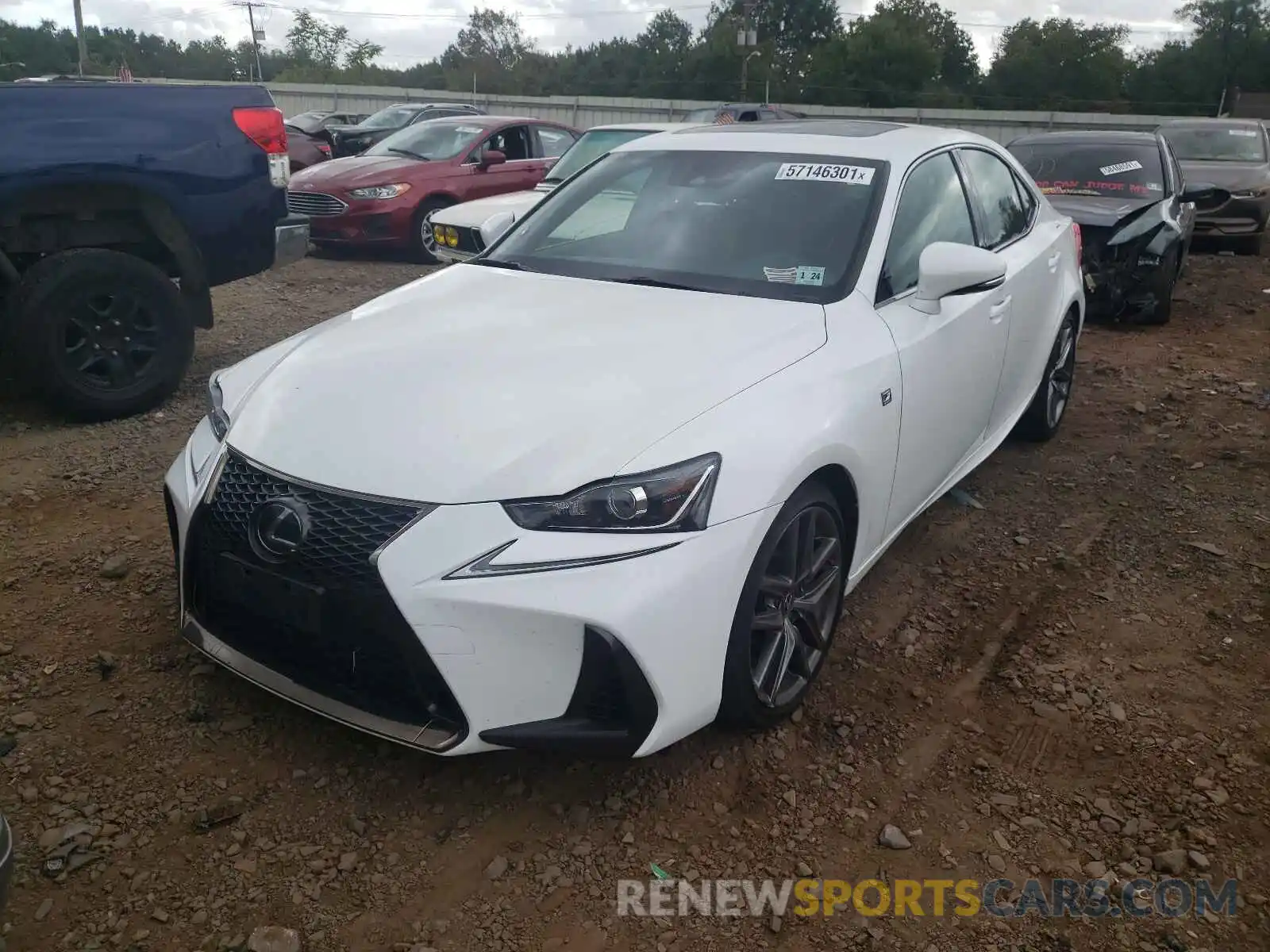 2 Фотография поврежденного автомобиля JTHC81D23K5035627 LEXUS IS 2019