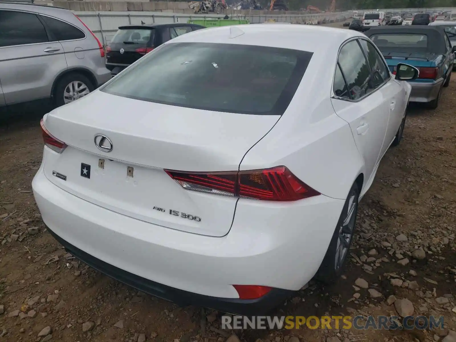 4 Фотография поврежденного автомобиля JTHC81D23K5035627 LEXUS IS 2019