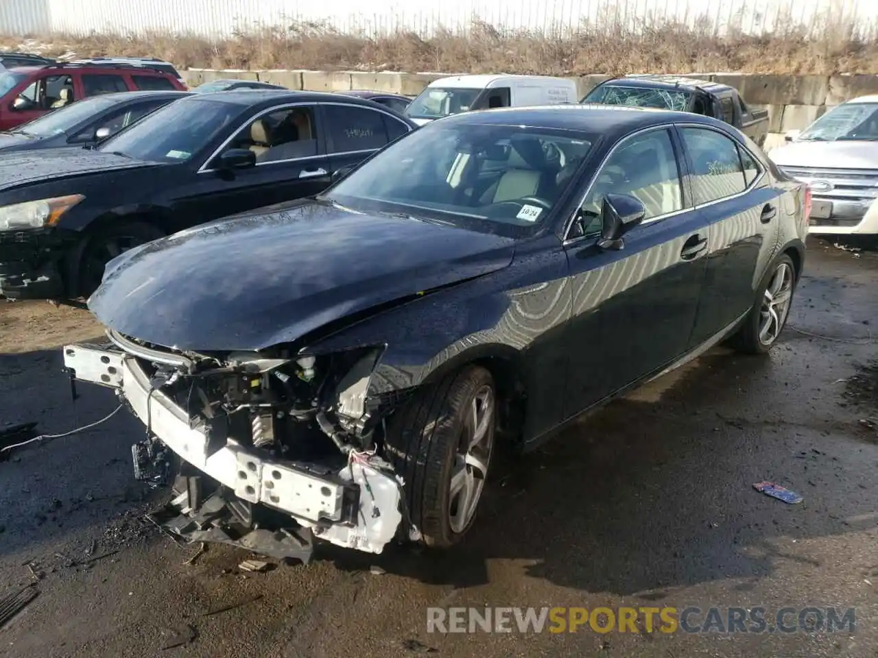 2 Фотография поврежденного автомобиля JTHC81D23K5036972 LEXUS IS 2019