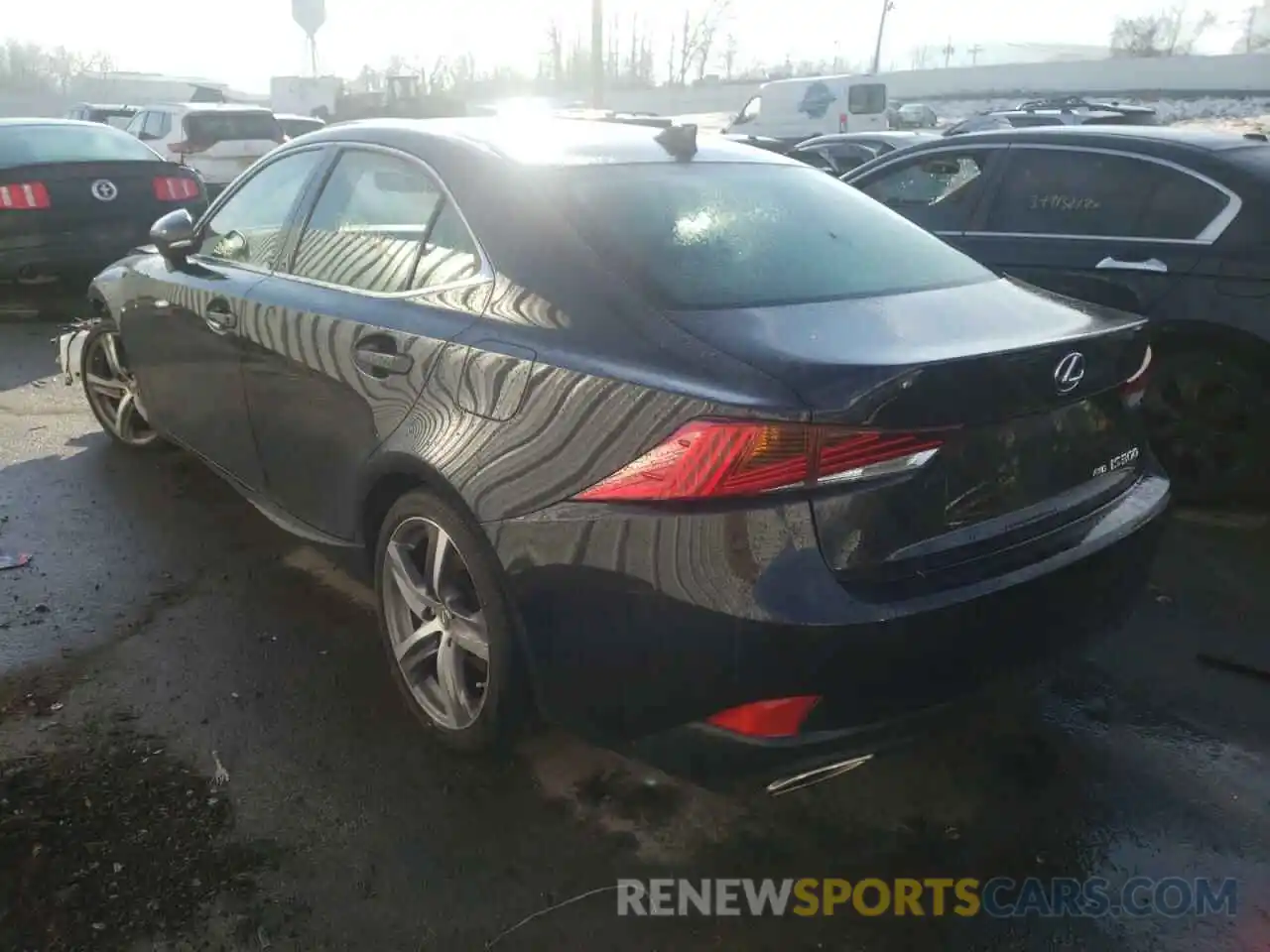 3 Фотография поврежденного автомобиля JTHC81D23K5036972 LEXUS IS 2019