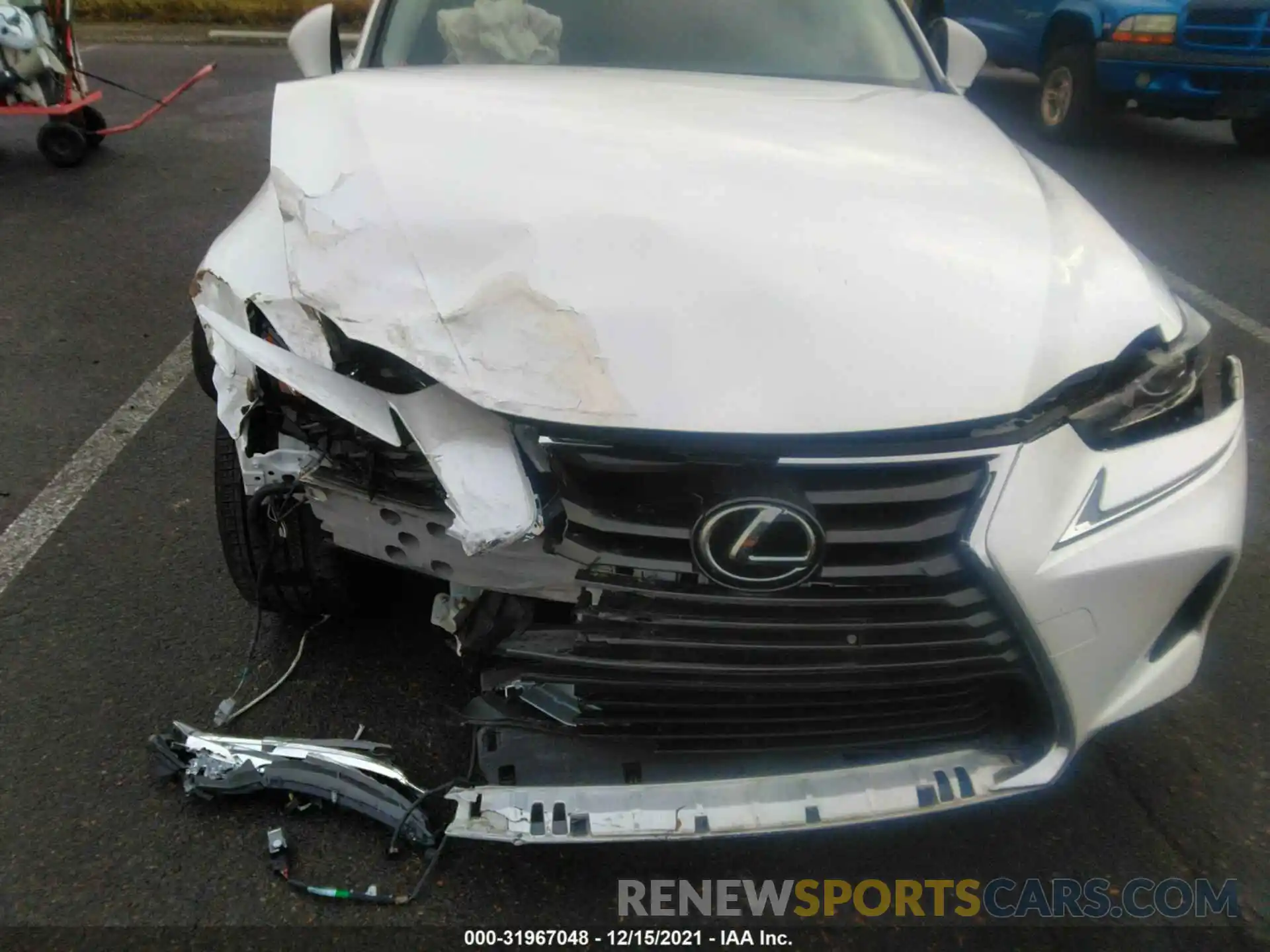 6 Photograph of a damaged car JTHC81D25K5034284 LEXUS IS 2019