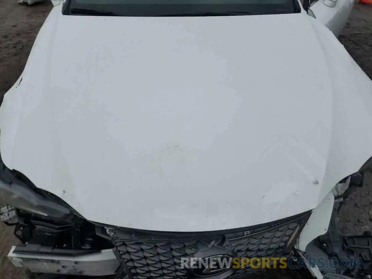 11 Photograph of a damaged car JTHC81D25K5035600 LEXUS IS 2019