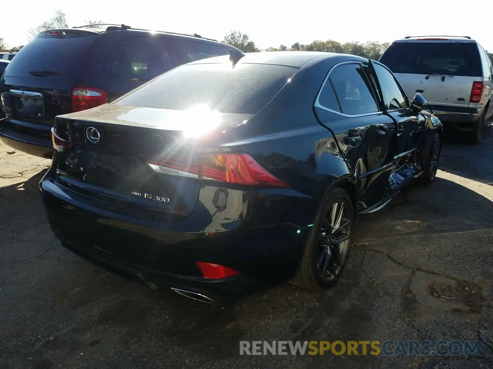 4 Photograph of a damaged car JTHC81D25K5036018 LEXUS IS 2019