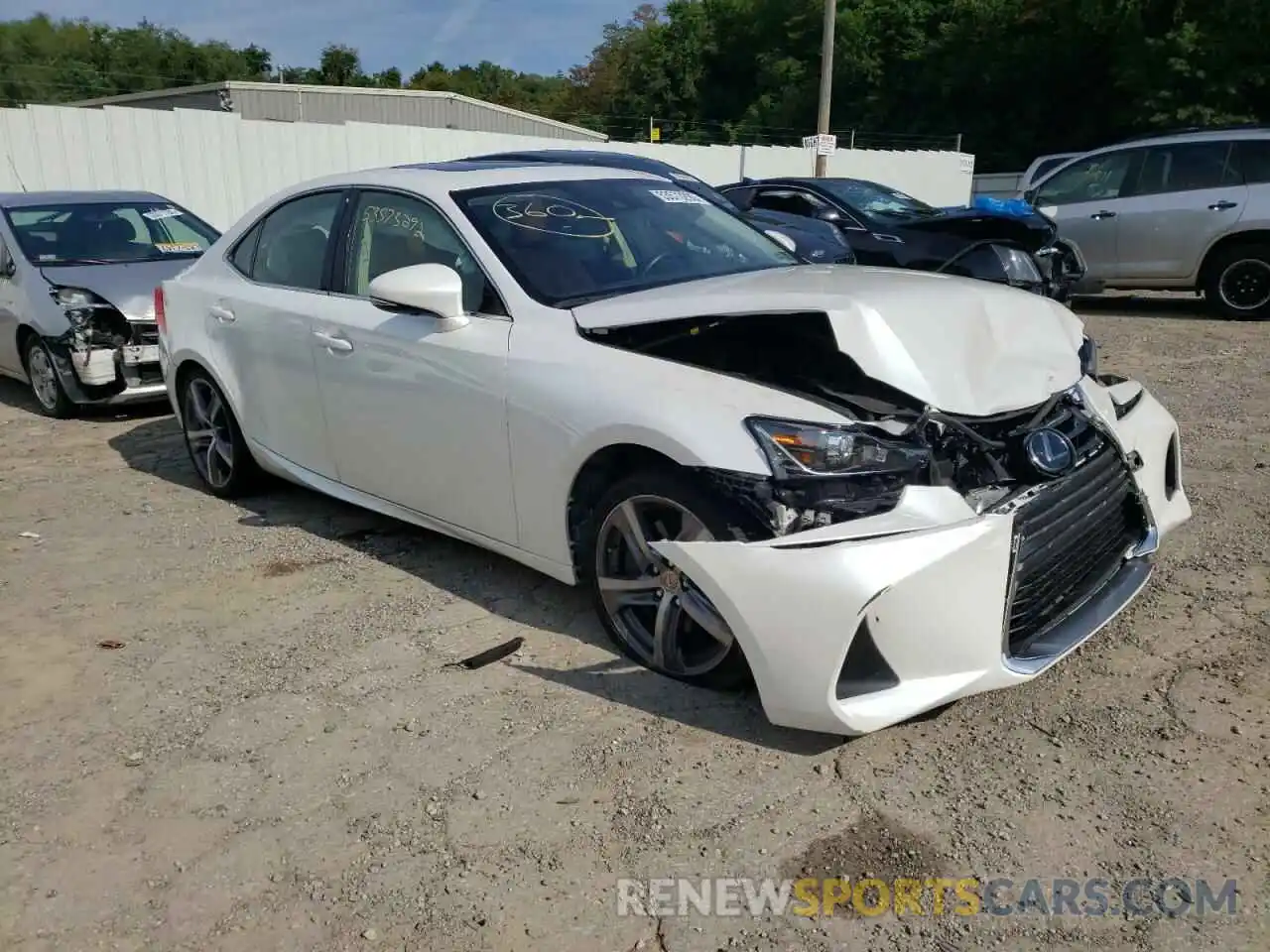 1 Фотография поврежденного автомобиля JTHC81D25K5037119 LEXUS IS 2019