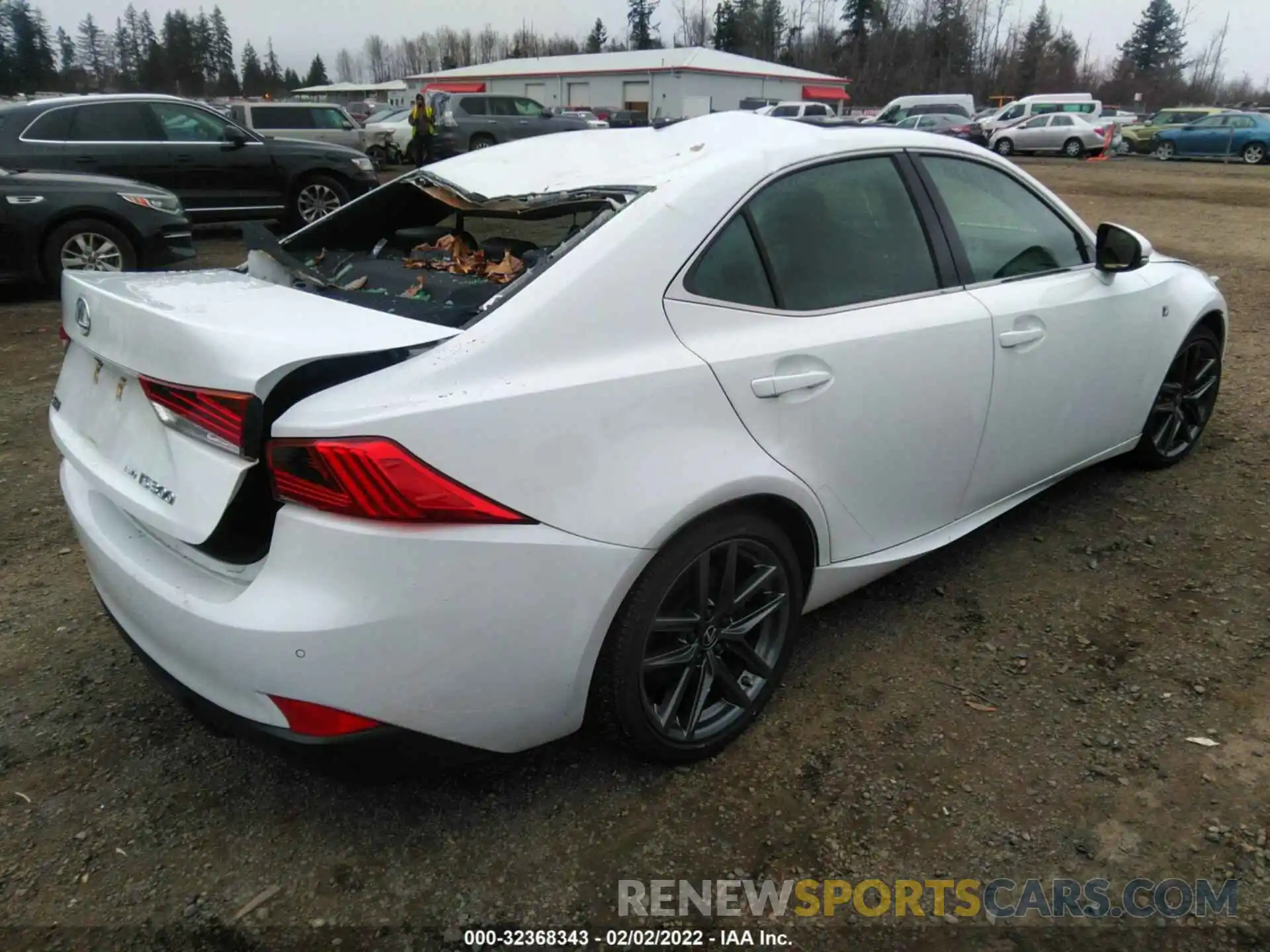 4 Фотография поврежденного автомобиля JTHC81D26K5034973 LEXUS IS 2019