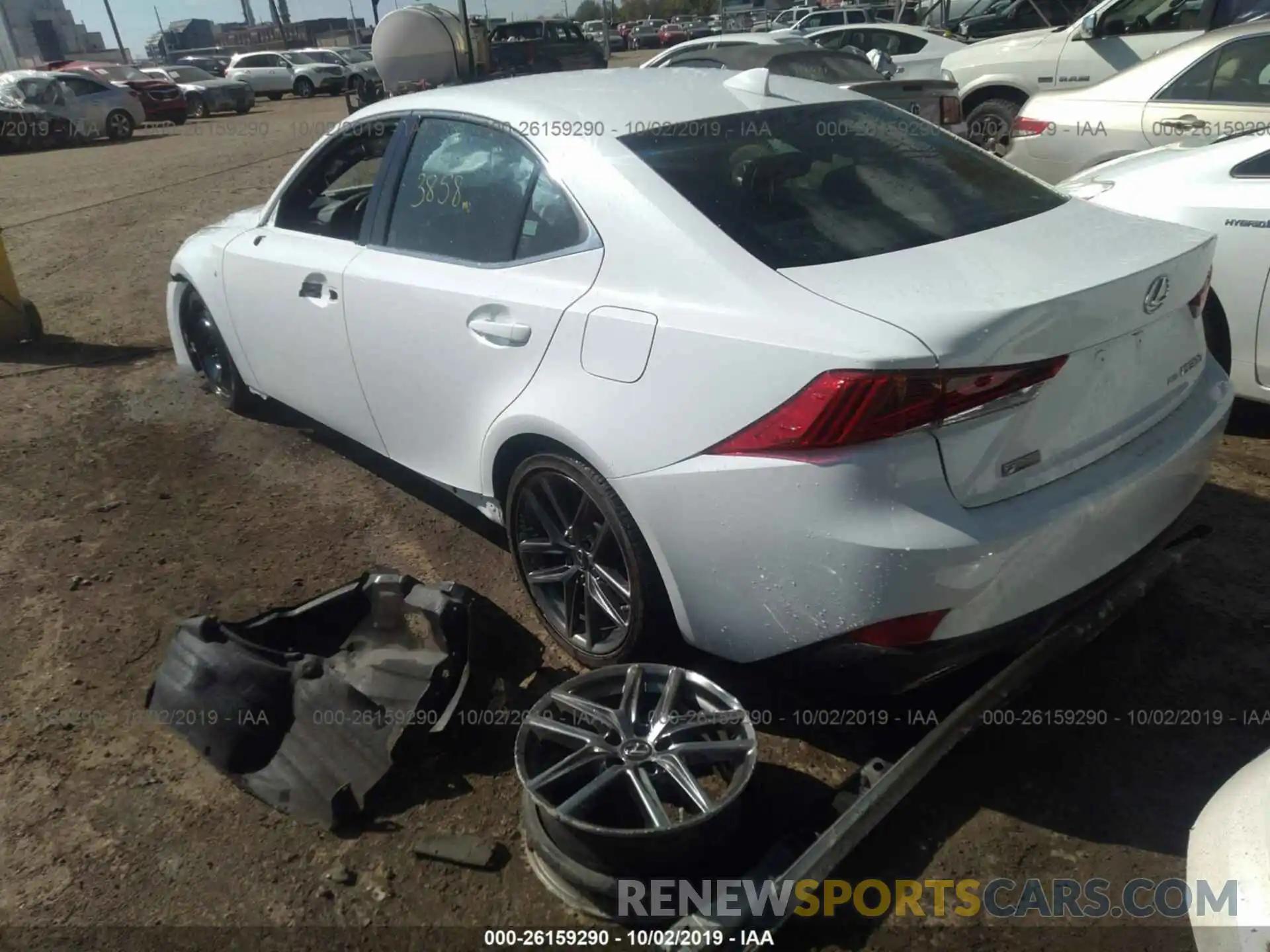 3 Фотография поврежденного автомобиля JTHC81D26K5036013 LEXUS IS 2019