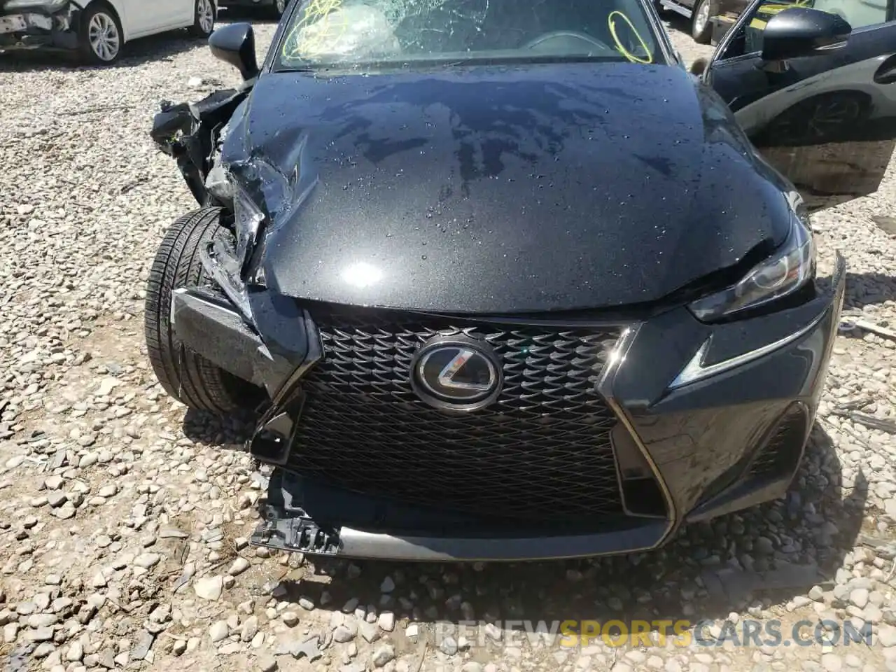 7 Photograph of a damaged car JTHC81D26K5036979 LEXUS IS 2019