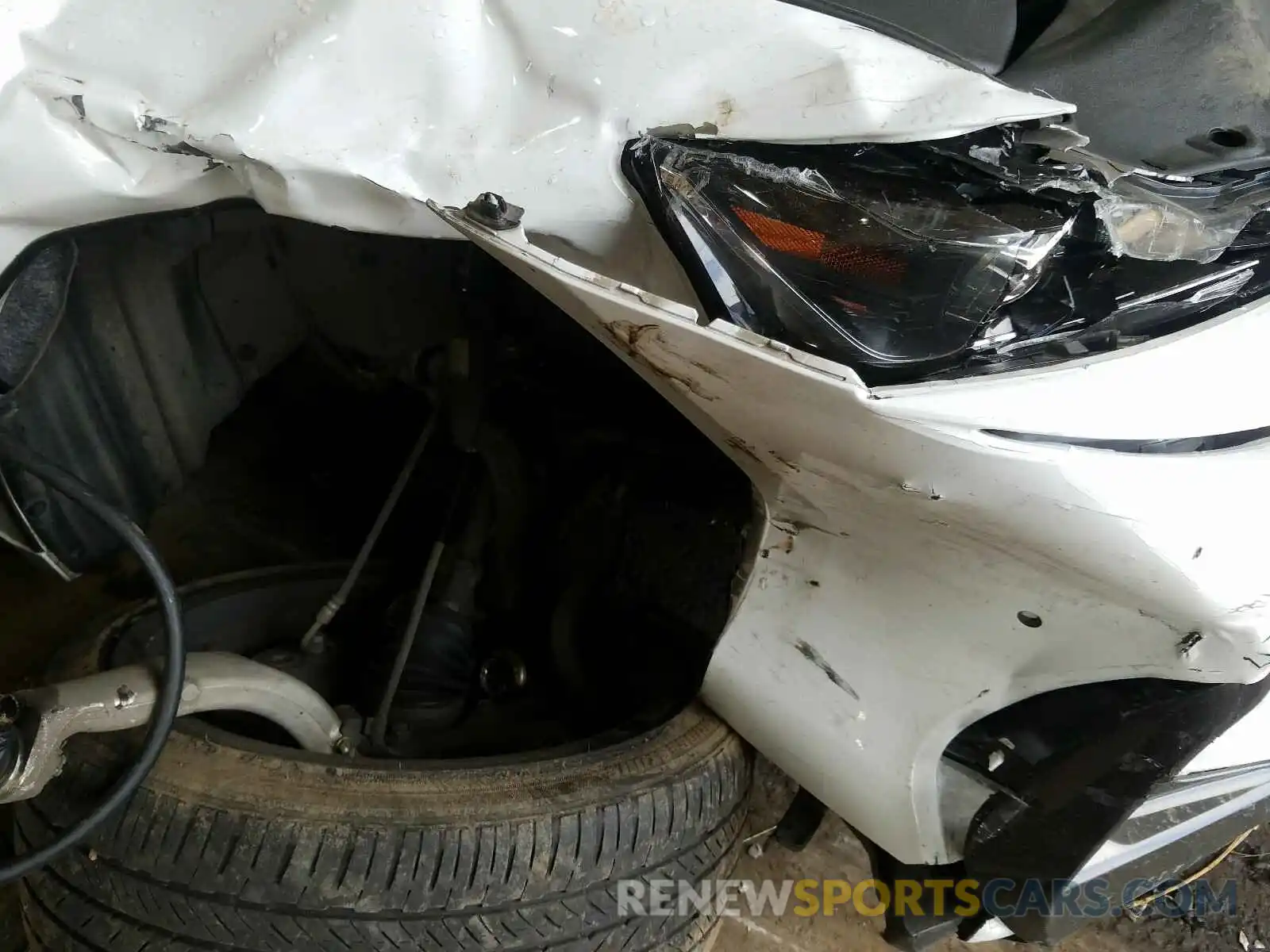9 Фотография поврежденного автомобиля JTHC81D27K5034674 LEXUS IS 2019