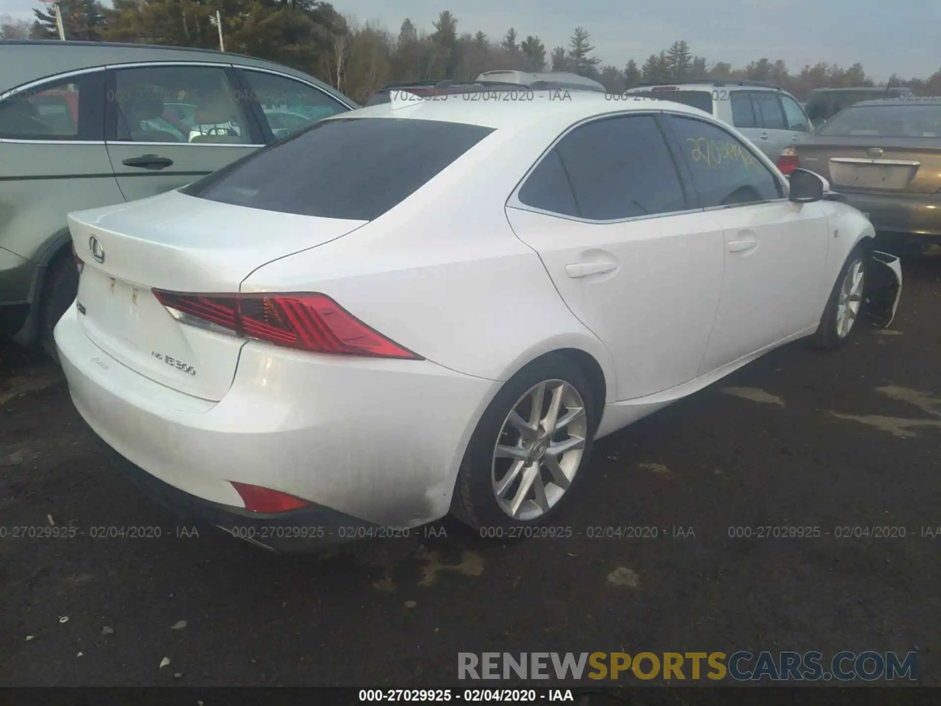 4 Photograph of a damaged car JTHC81D28K5035638 LEXUS IS 2019