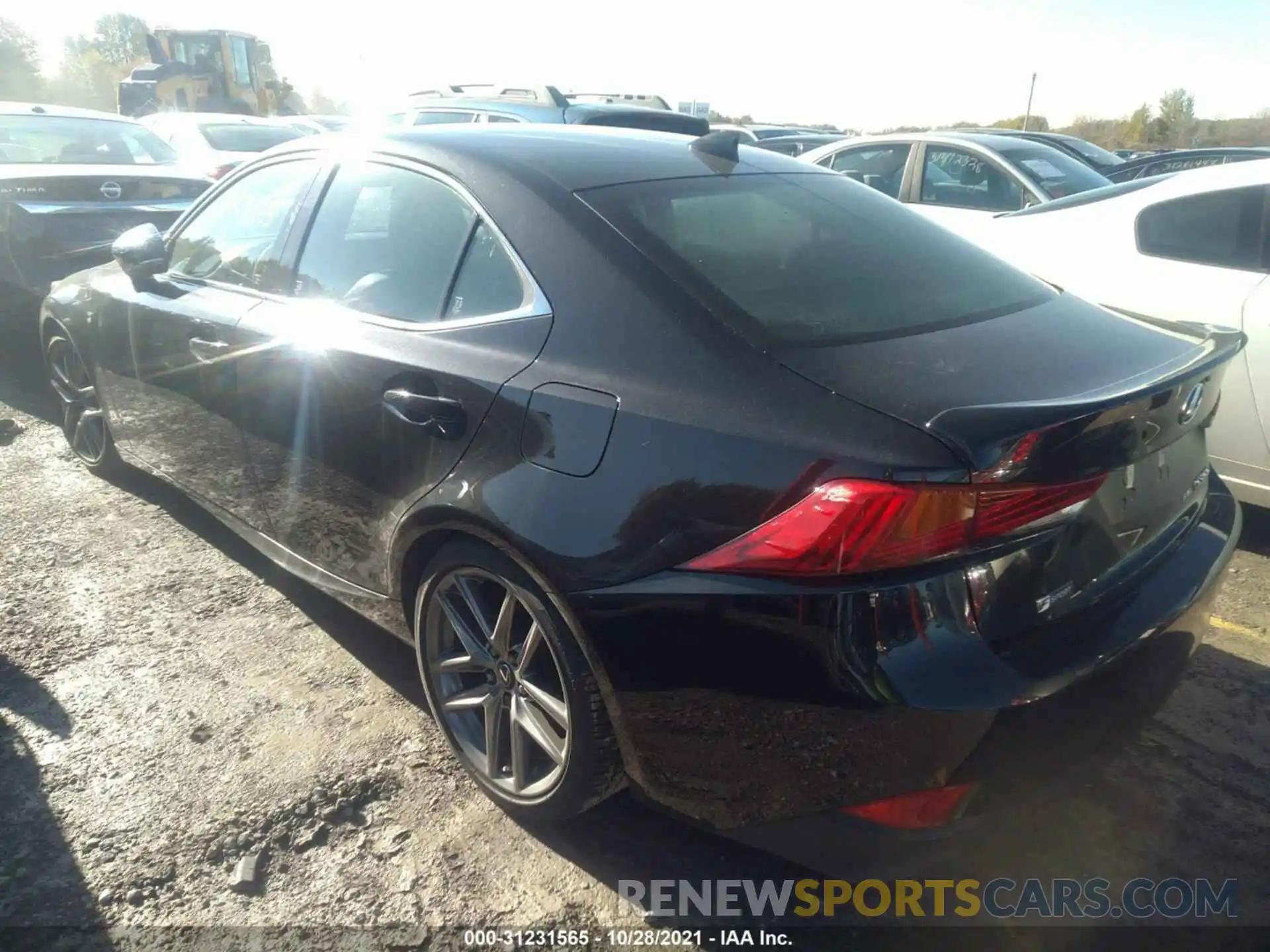 3 Фотография поврежденного автомобиля JTHC81D28K5038359 LEXUS IS 2019