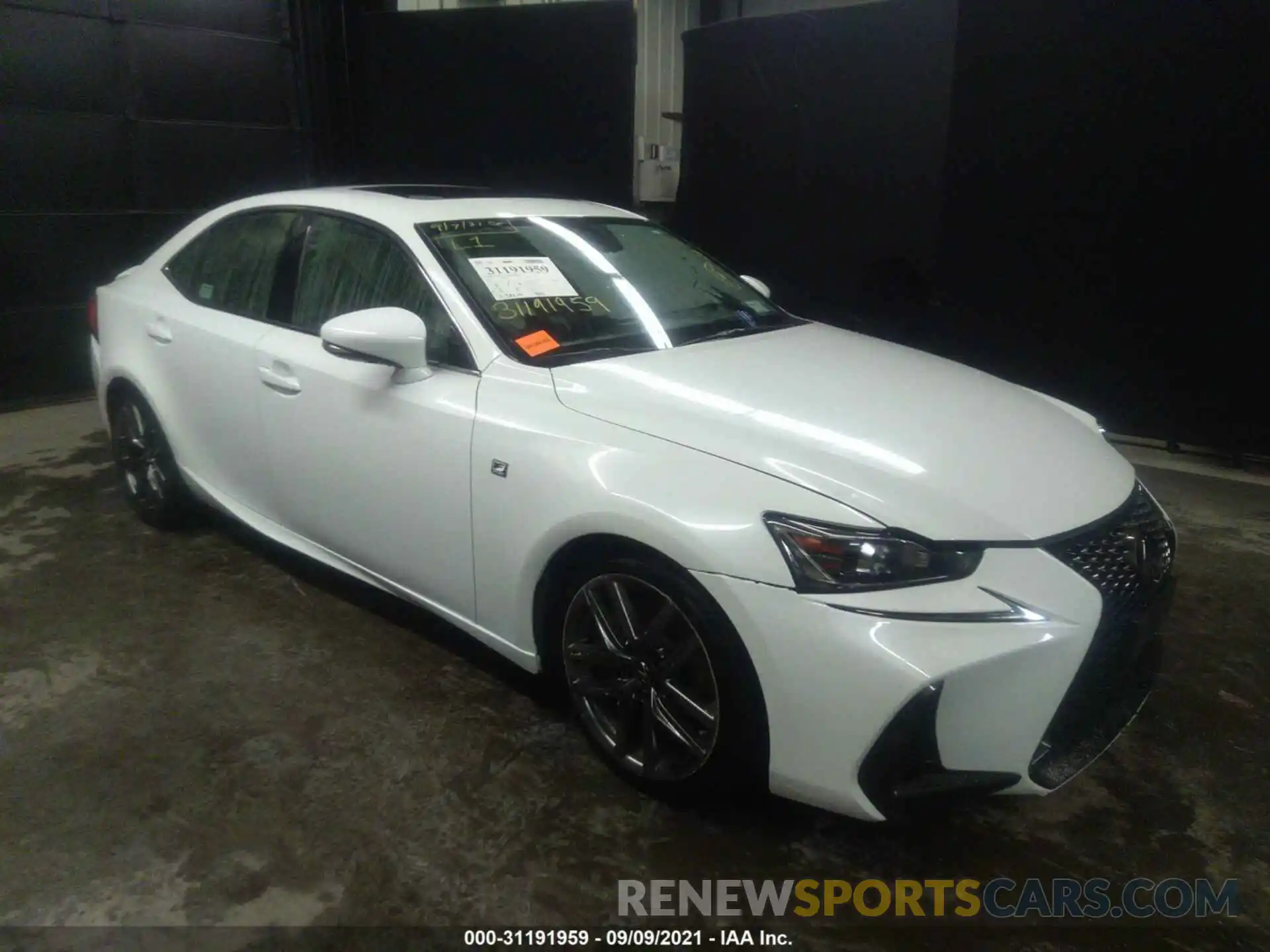 1 Фотография поврежденного автомобиля JTHC81D29K5034949 LEXUS IS 2019