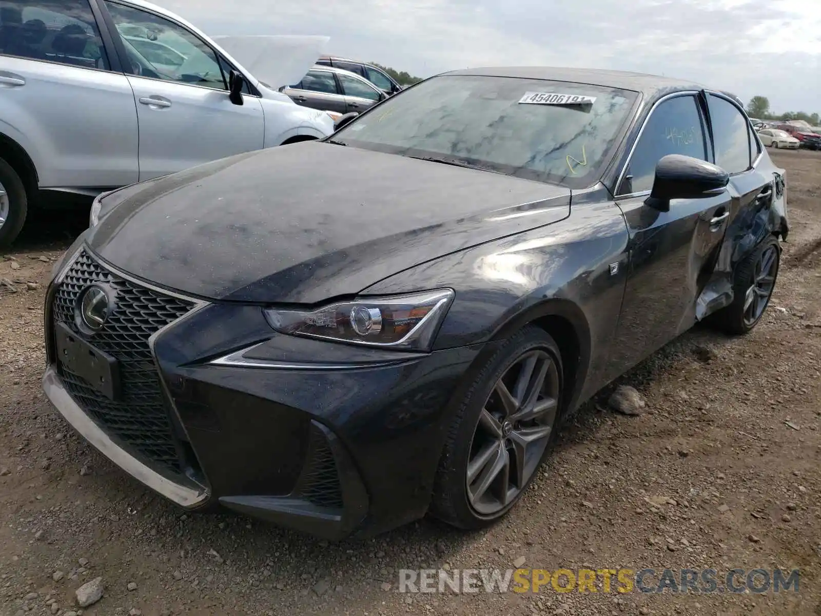 2 Фотография поврежденного автомобиля JTHC81D2XK5036368 LEXUS IS 2019