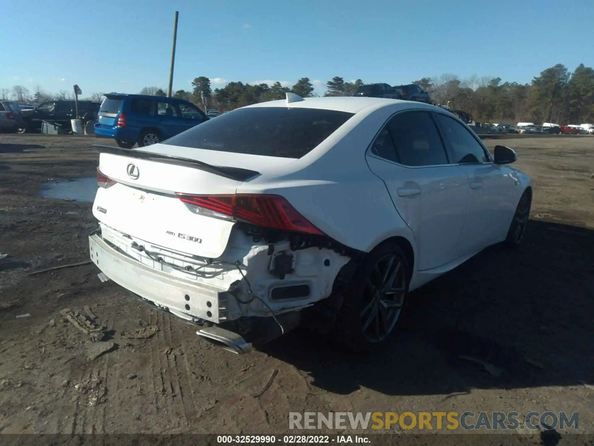 4 Photograph of a damaged car JTHC81D2XK5039299 LEXUS IS 2019