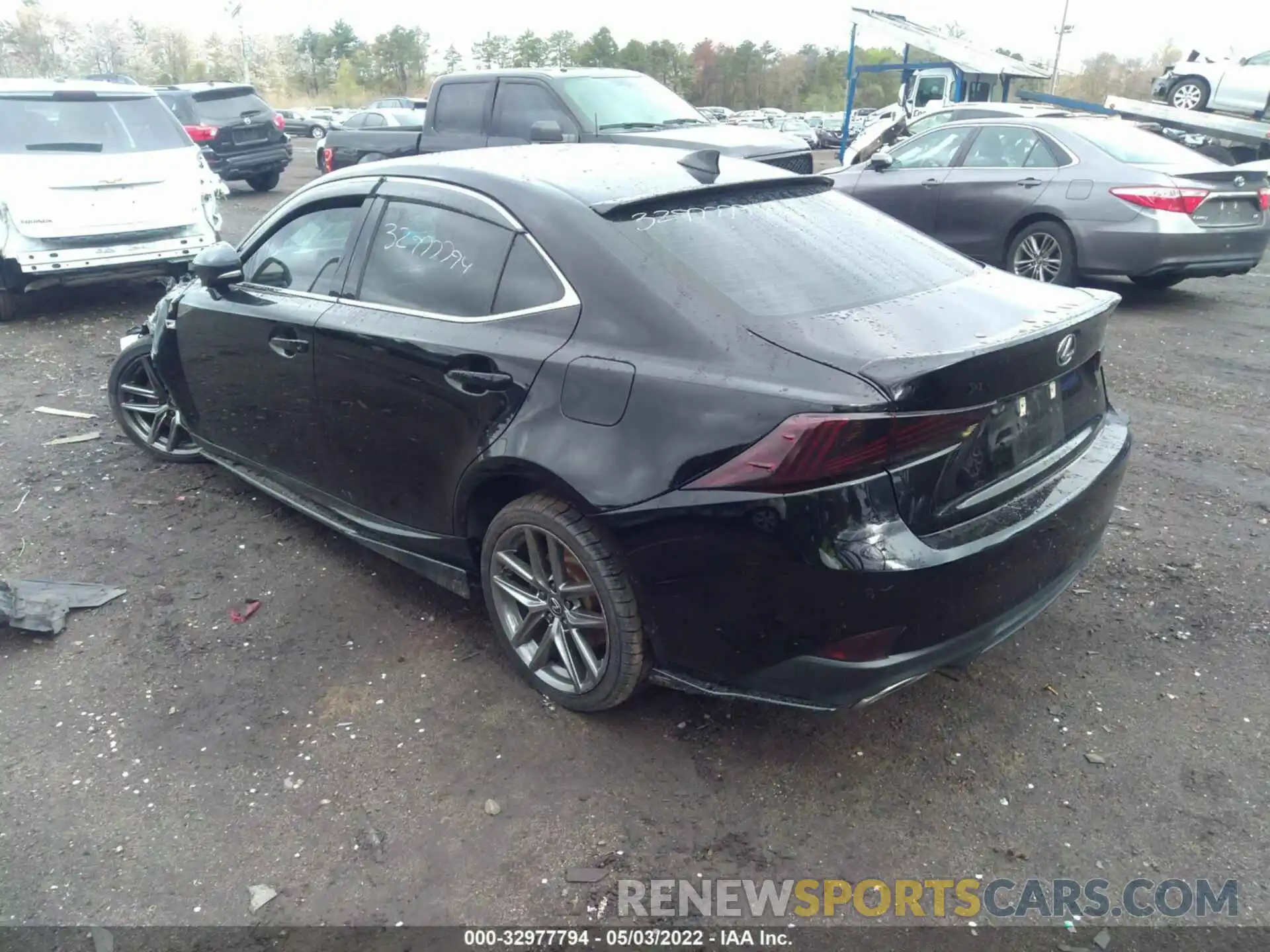 3 Фотография поврежденного автомобиля JTHCZ1D29K5016738 LEXUS IS 2019