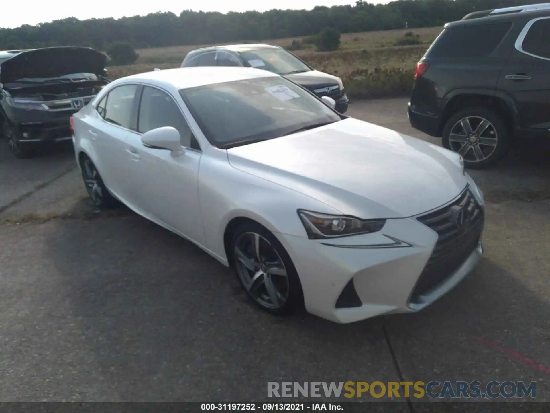 1 Фотография поврежденного автомобиля JTHD81F22L5042524 LEXUS IS 2020