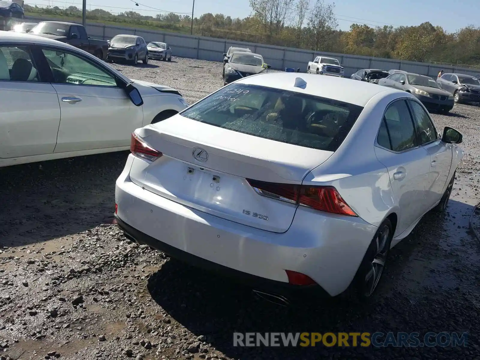 4 Photograph of a damaged car JTHDA1D22L5104317 LEXUS IS 2020