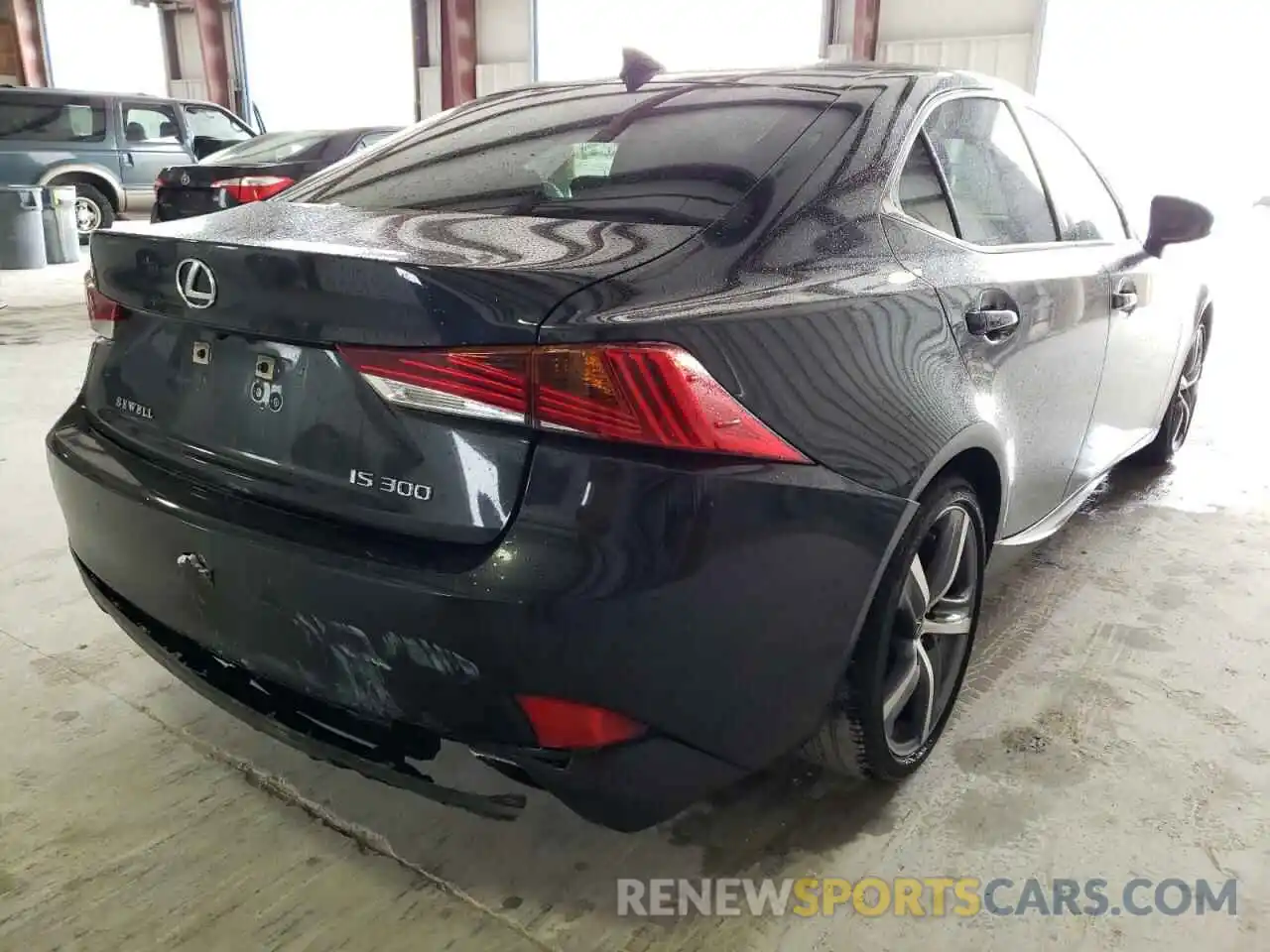 4 Photograph of a damaged car JTHDA1D22L5108612 LEXUS IS 2020