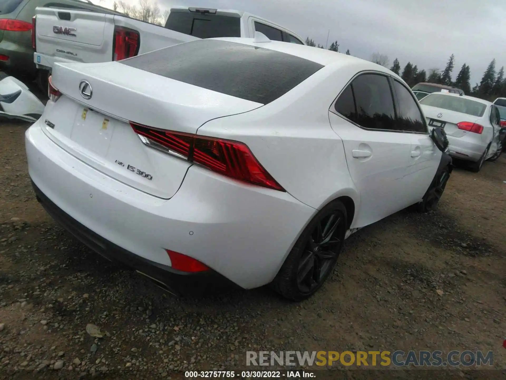 4 Photograph of a damaged car JTHG81F2XL5041442 LEXUS IS 2020