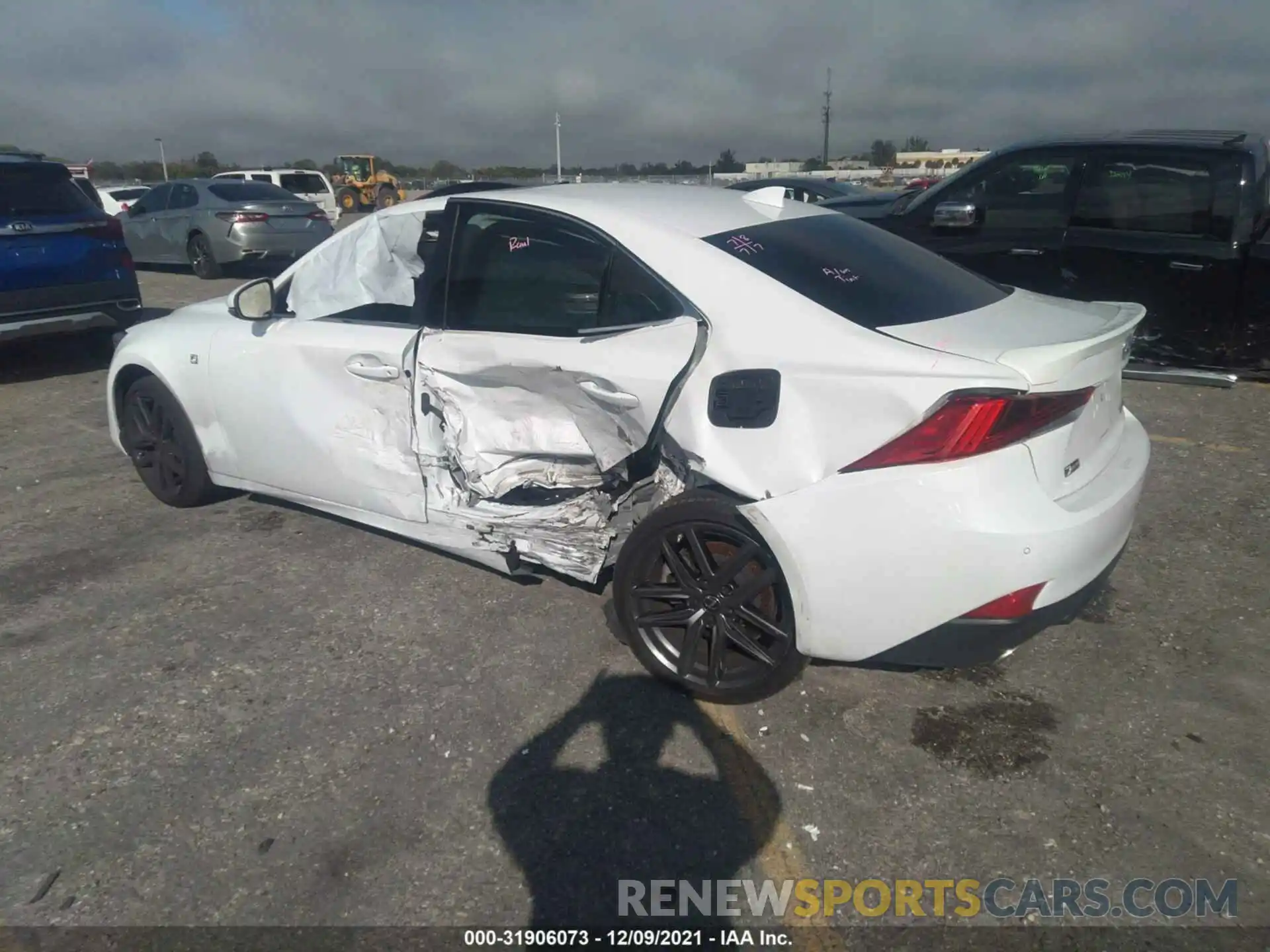 3 Photograph of a damaged car JTHGA1D22L5103522 LEXUS IS 2020