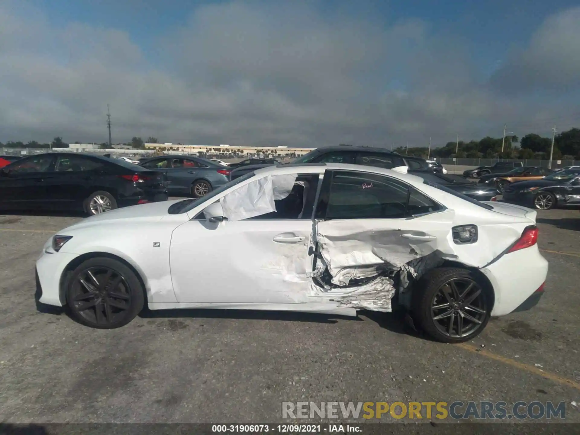 6 Photograph of a damaged car JTHGA1D22L5103522 LEXUS IS 2020