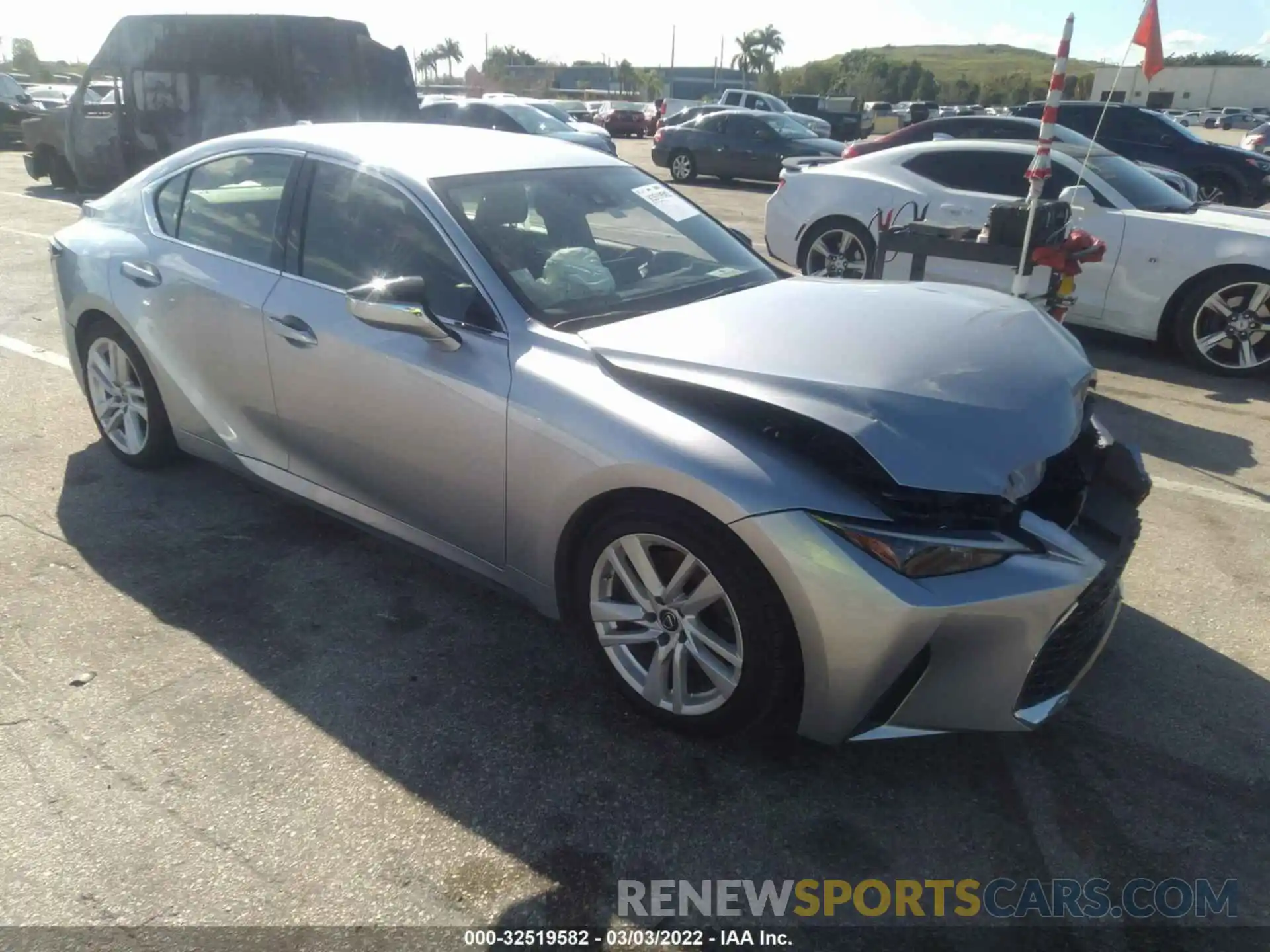 1 Photograph of a damaged car JTHAA1D22M5109909 LEXUS IS 2021