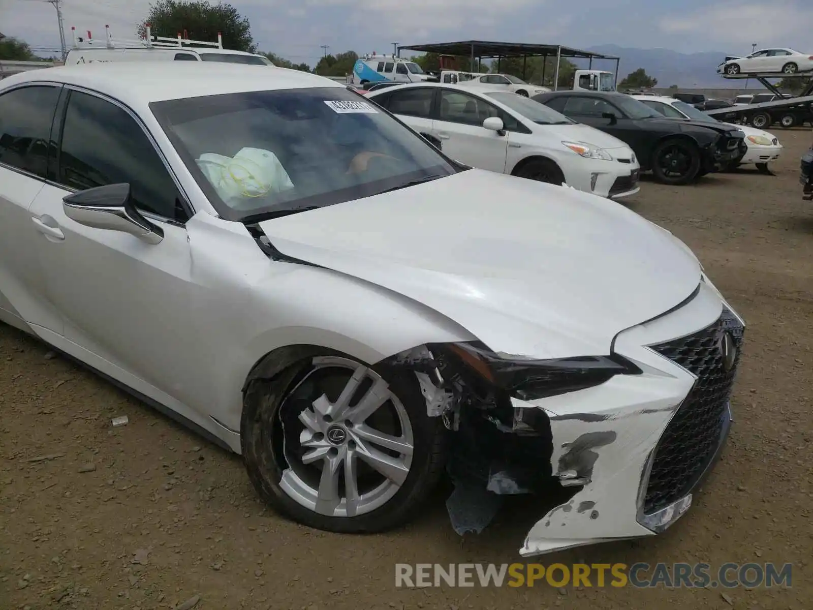 9 Photograph of a damaged car JTHAA1D2XM5113447 LEXUS IS 2021