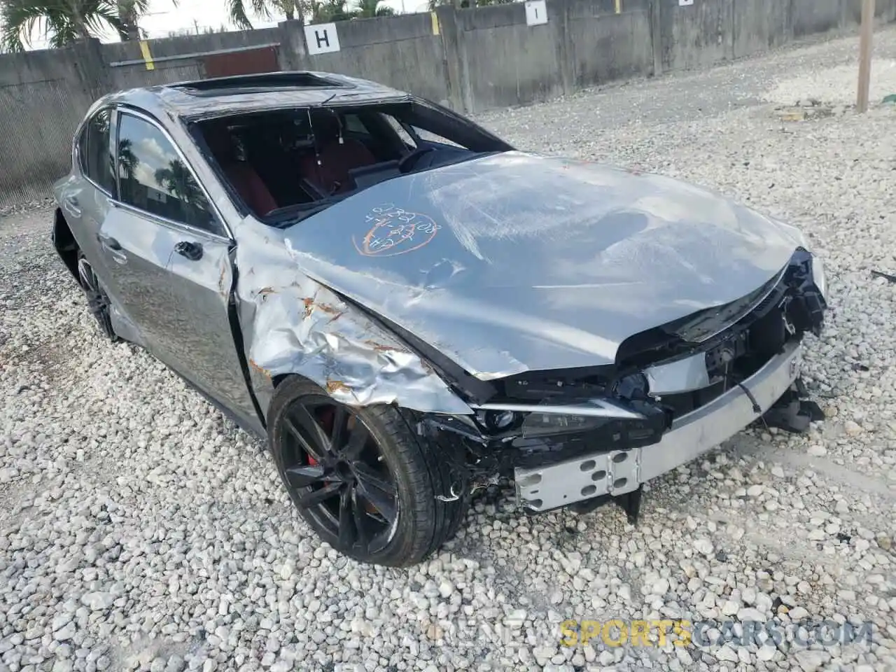 1 Photograph of a damaged car JTHCA1D27M5113446 LEXUS IS 2021