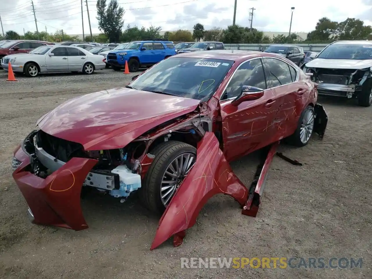 2 Photograph of a damaged car JTHDA1D22N5118172 LEXUS IS 2022