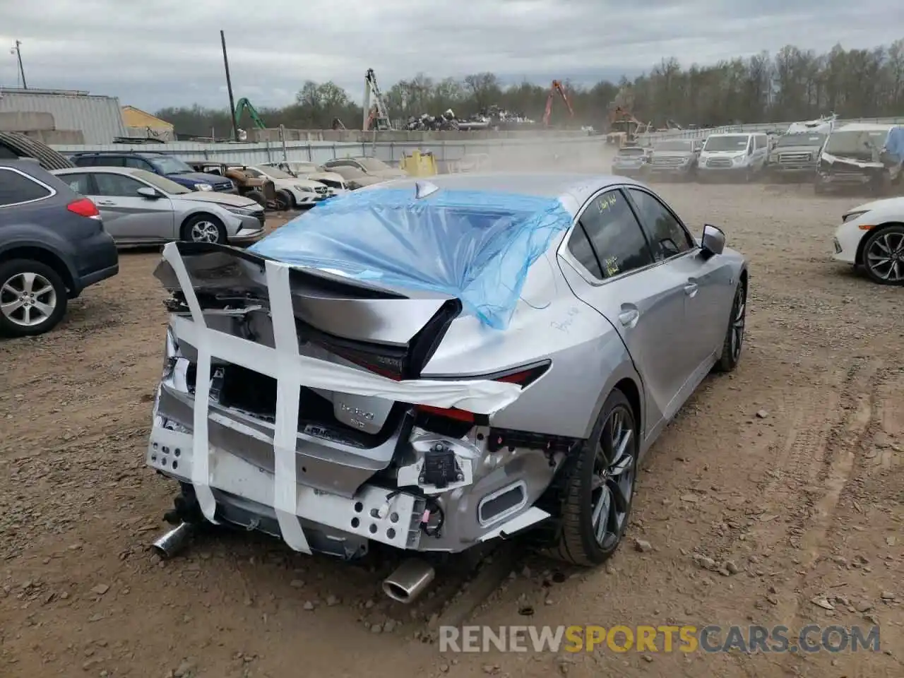 4 Photograph of a damaged car JTHGZ1E28N5024236 LEXUS IS 2022