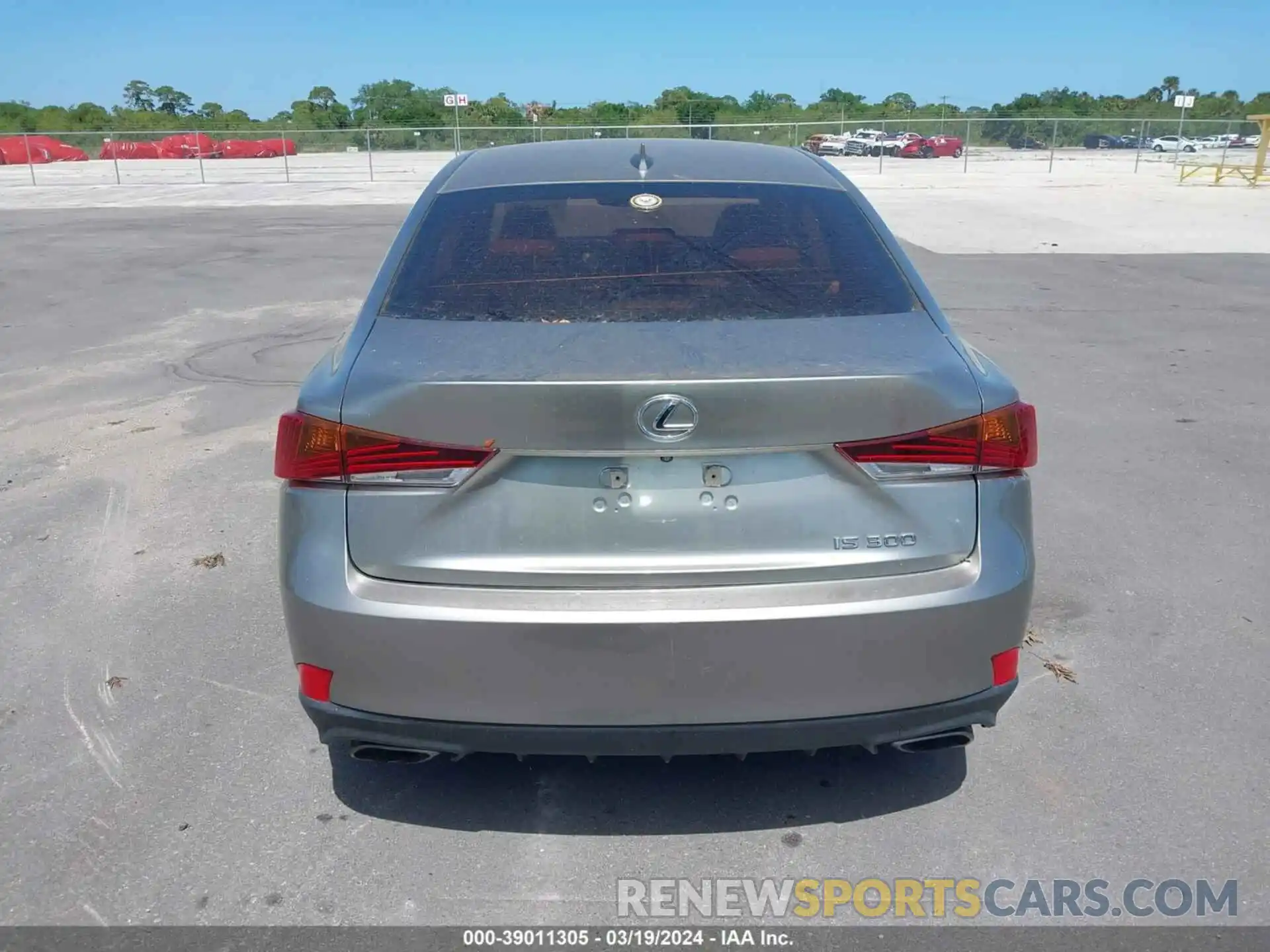 16 Photograph of a damaged car JTHBA1D2XK5098188 LEXUS IS 300 2019