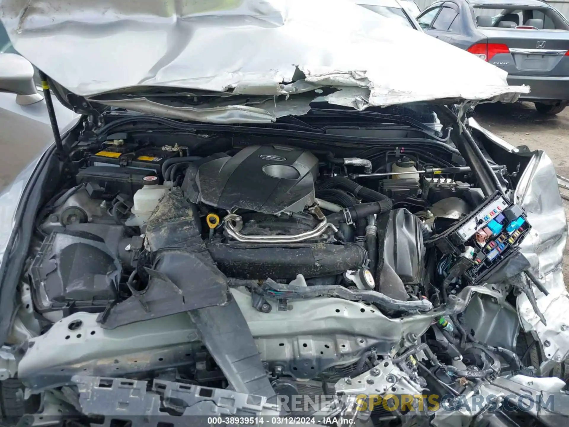 10 Фотография поврежденного автомобиля JTHBA1D2XK5100604 LEXUS IS 300 2019