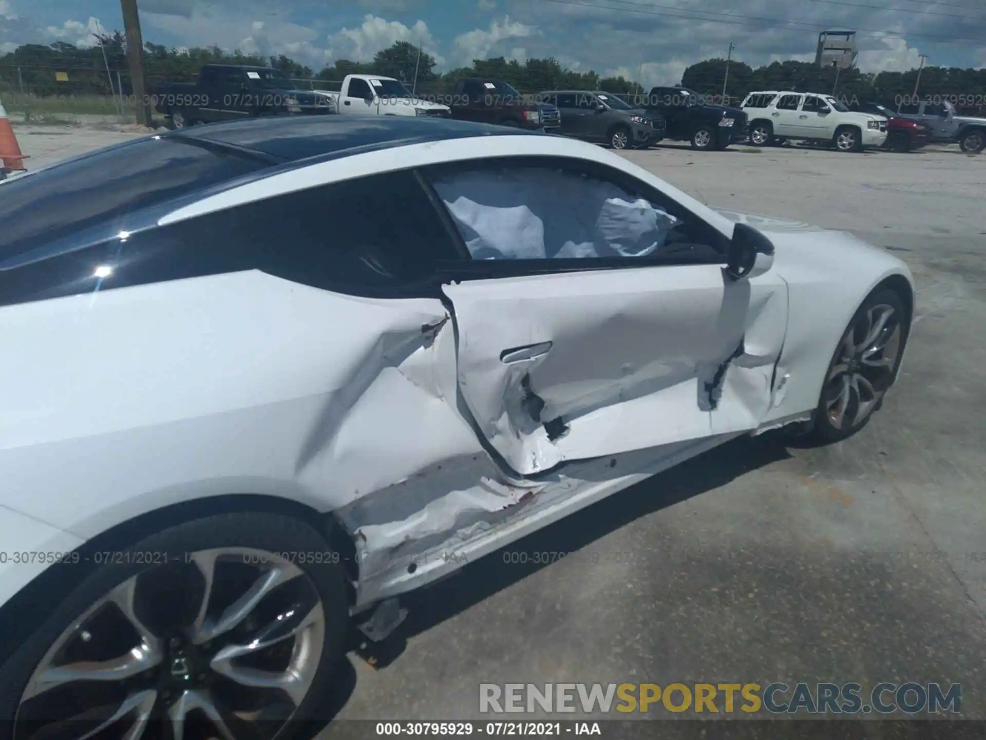 6 Photograph of a damaged car JTHEP5AY3LA007900 LEXUS LC 2020