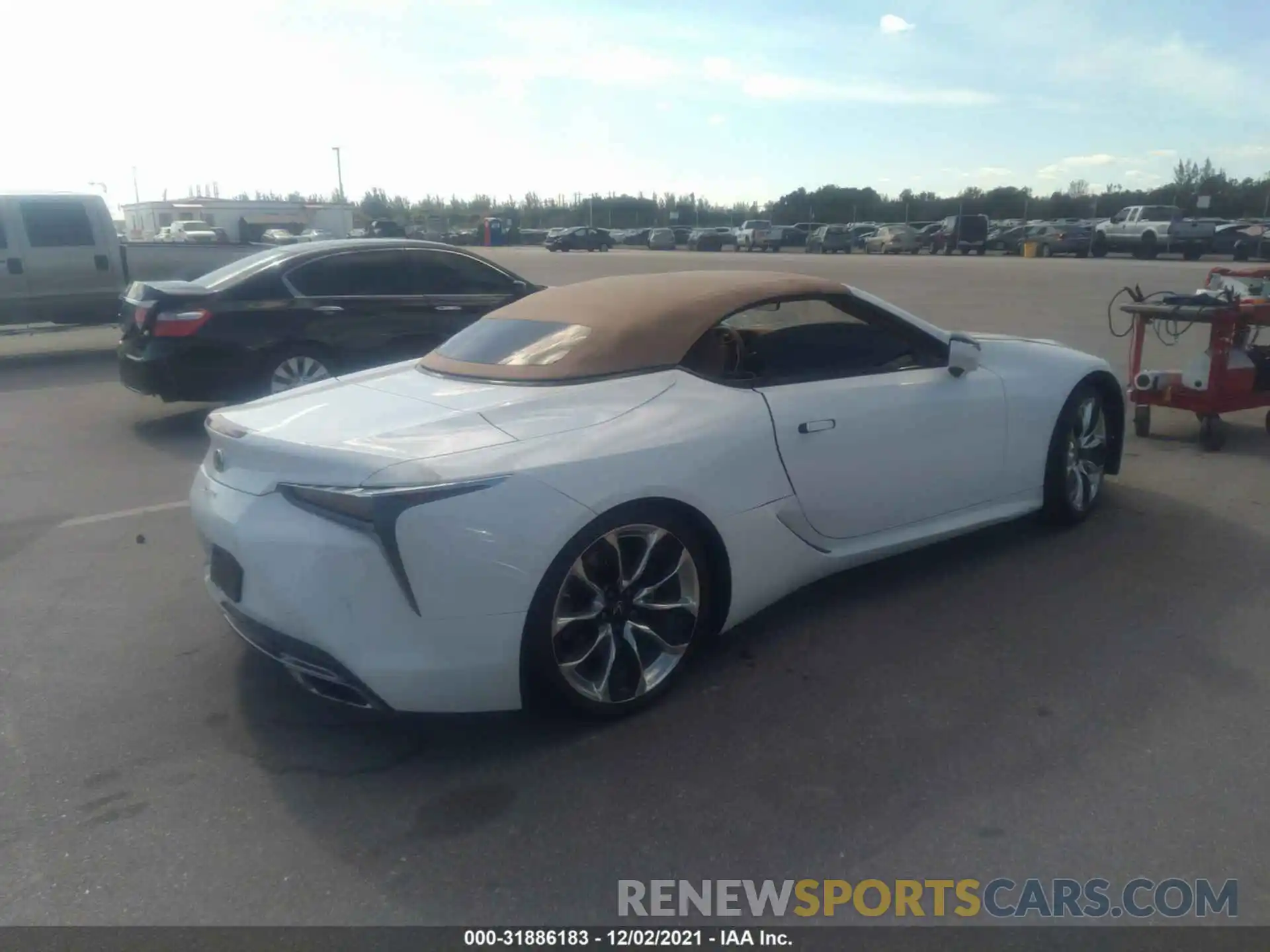 4 Фотография поврежденного автомобиля JTHKPAAY4MA102270 LEXUS LC 2021