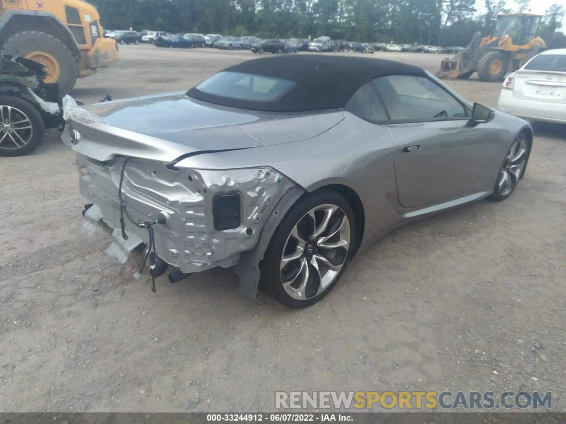 4 Фотография поврежденного автомобиля JTHKPAAY4MA102835 LEXUS LC 2021