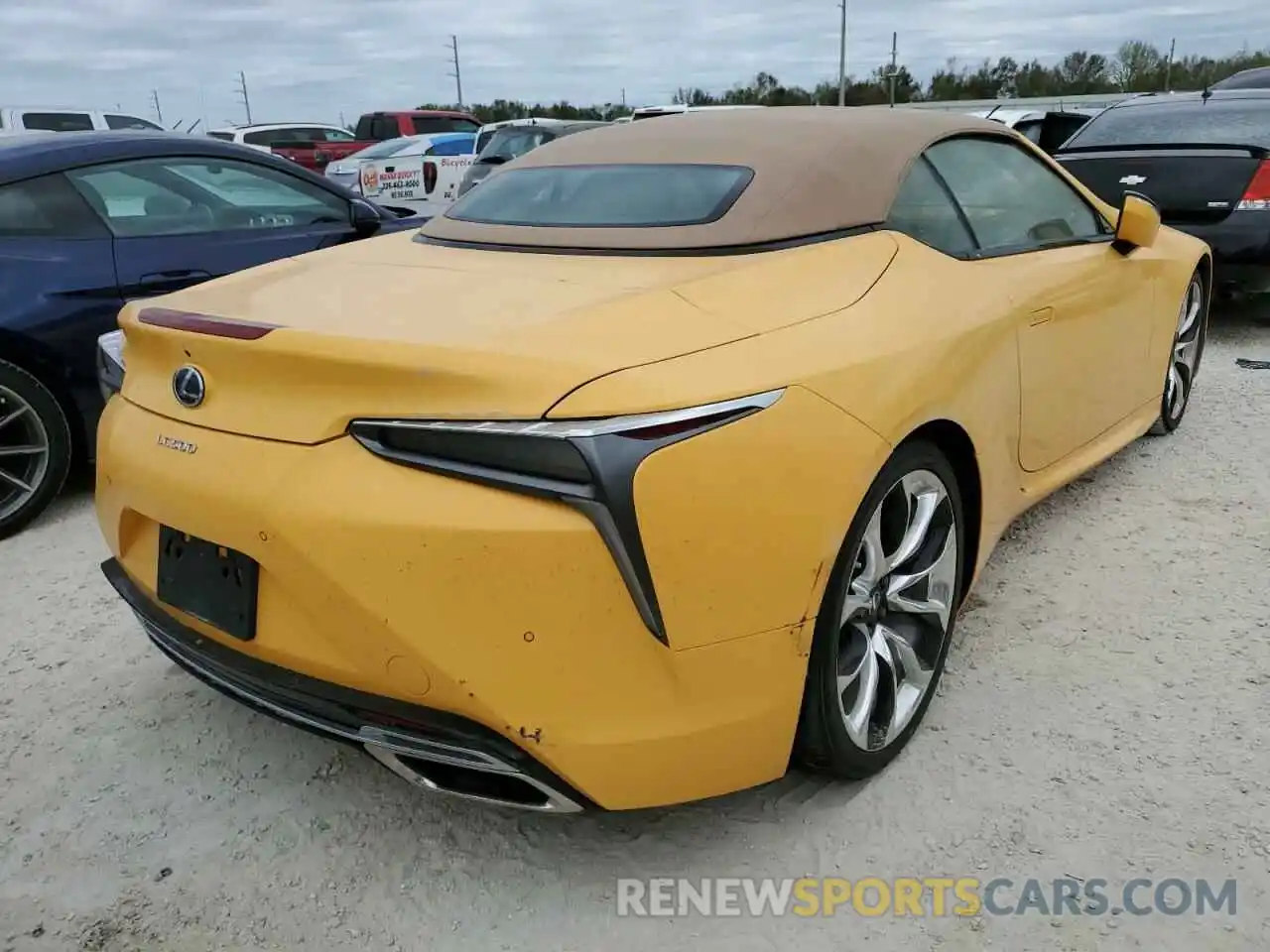 4 Photograph of a damaged car JTHKPAAY1MA103019 LEXUS LC500 2021