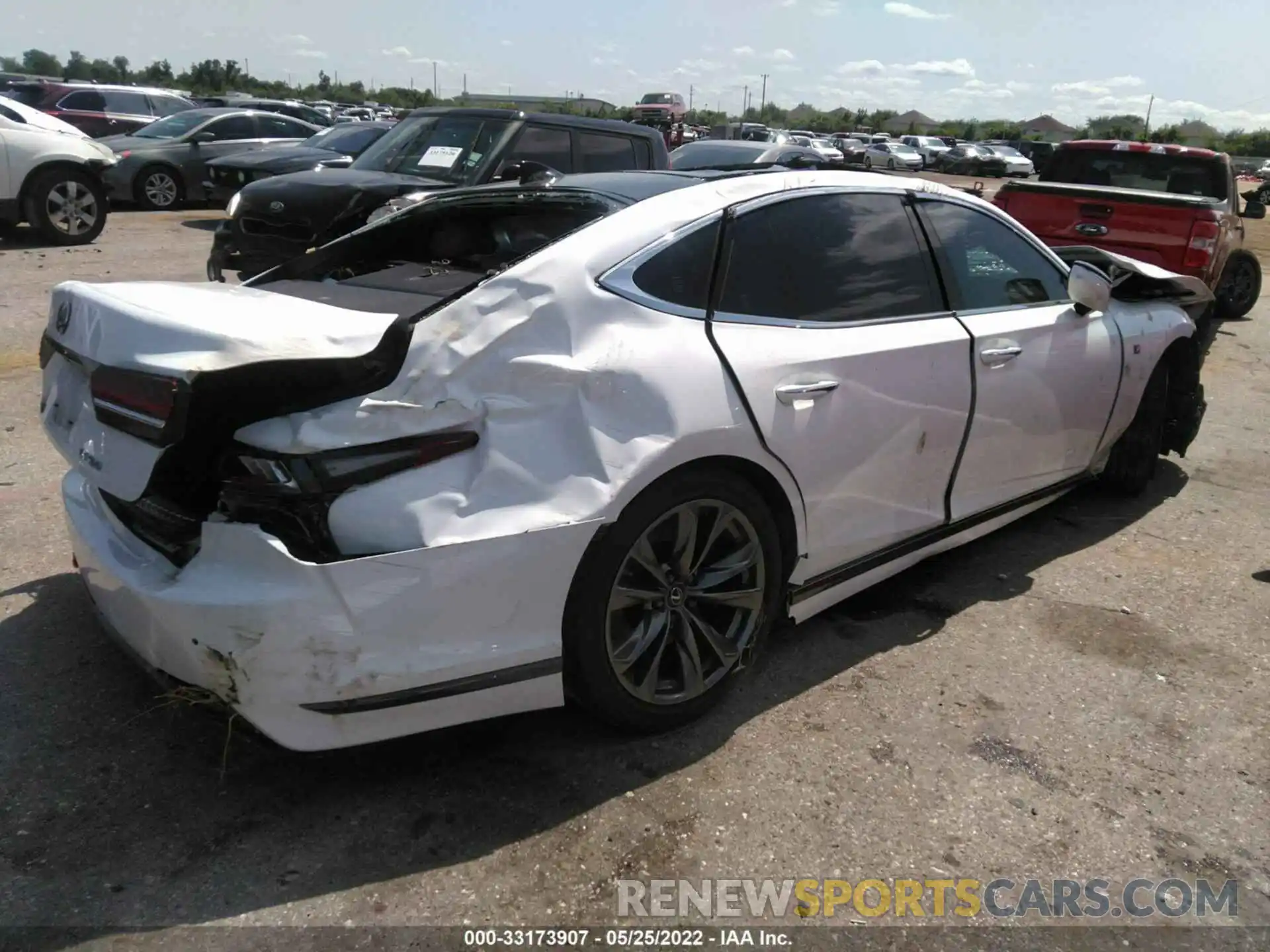 4 Photograph of a damaged car JTHF51FF7L5012682 LEXUS LS 2020