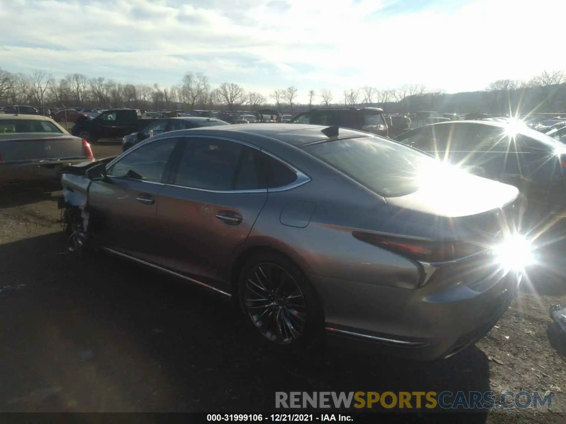 3 Photograph of a damaged car JTHG5LGF8L5007893 LEXUS LS 2020