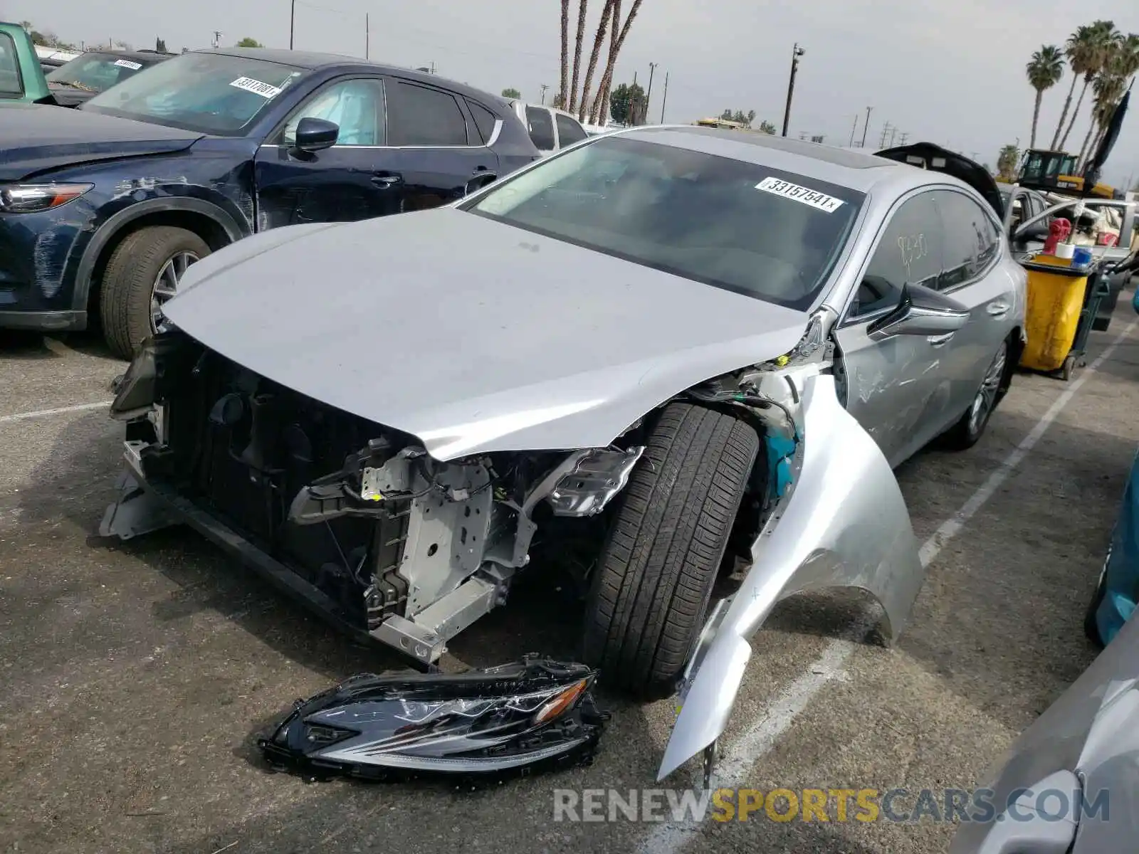 2 Фотография поврежденного автомобиля JTHB51FF0K5008499 LEXUS LS500 2019
